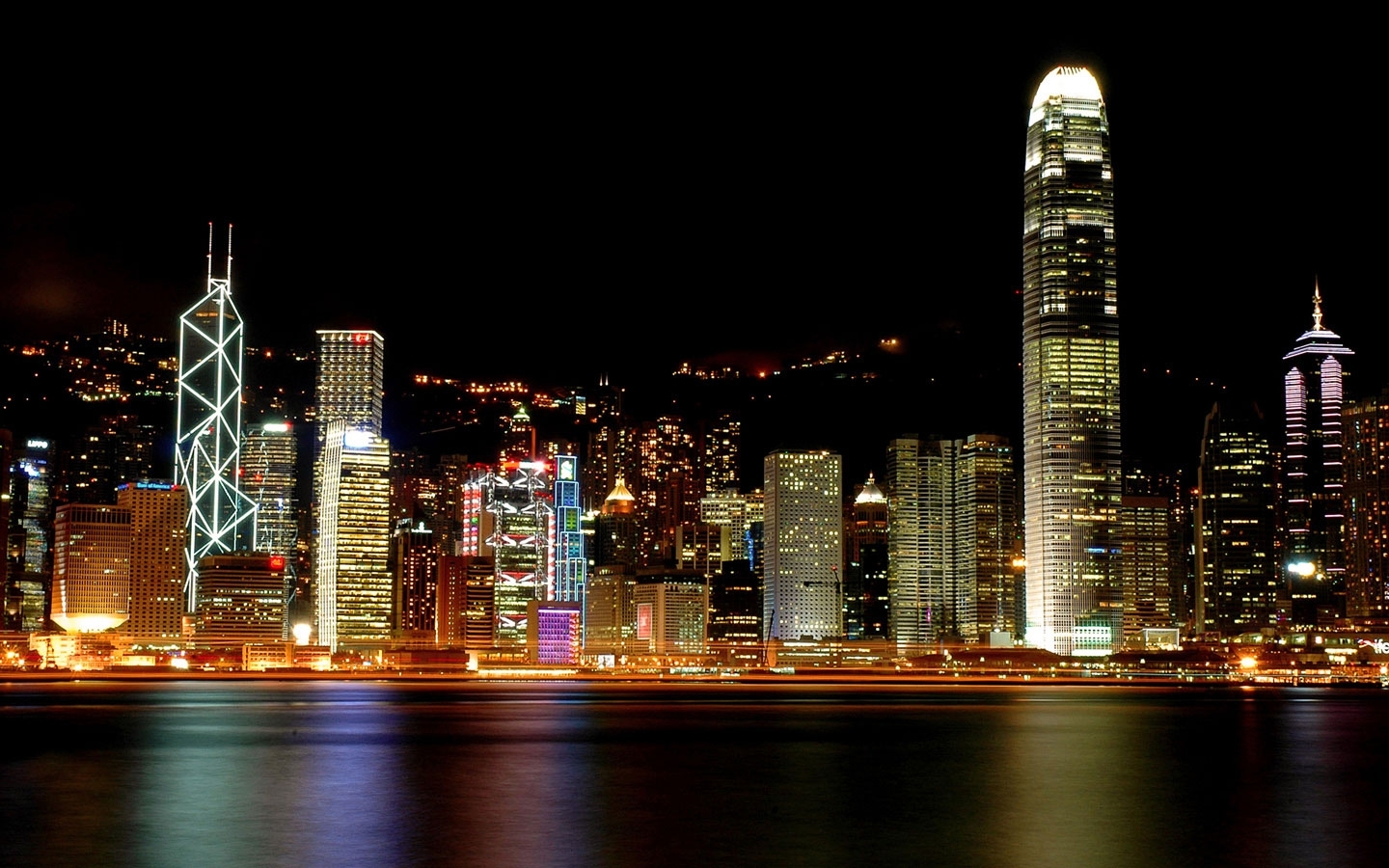 Гонконг небоскребы ночью