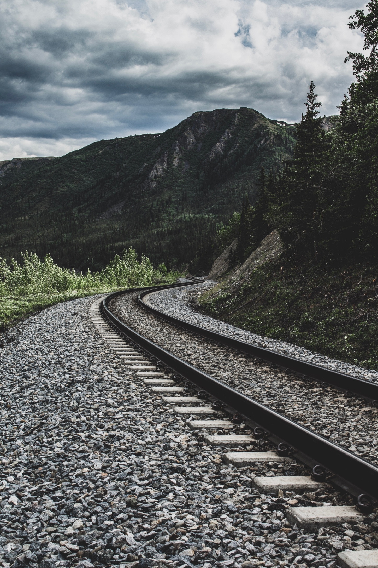 railway, turn, nature, mountains phone background