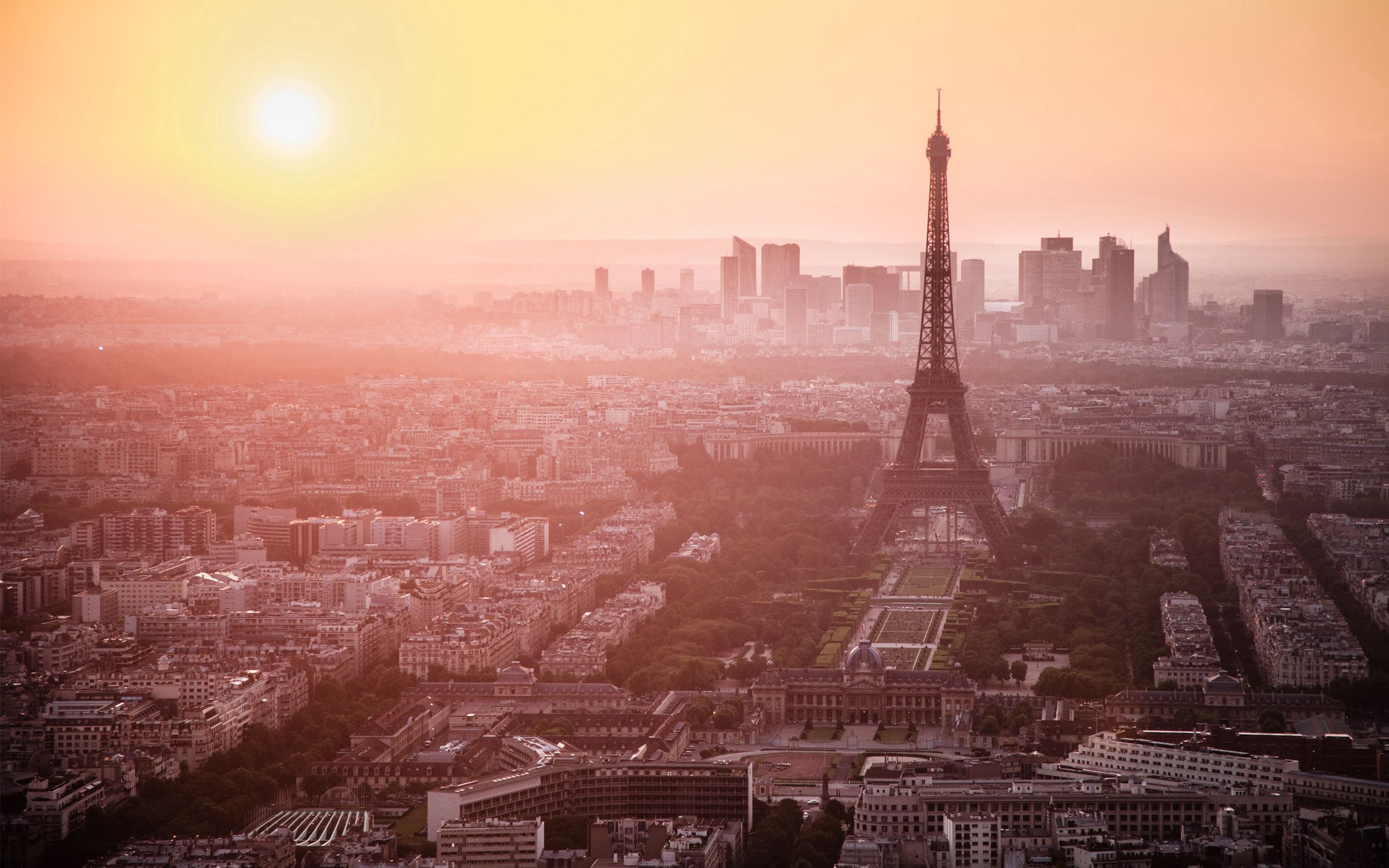 Free download wallpaper Fog, Morning, View, France, Cities, Dawn, Eiffel Tower, Paris, City on your PC desktop