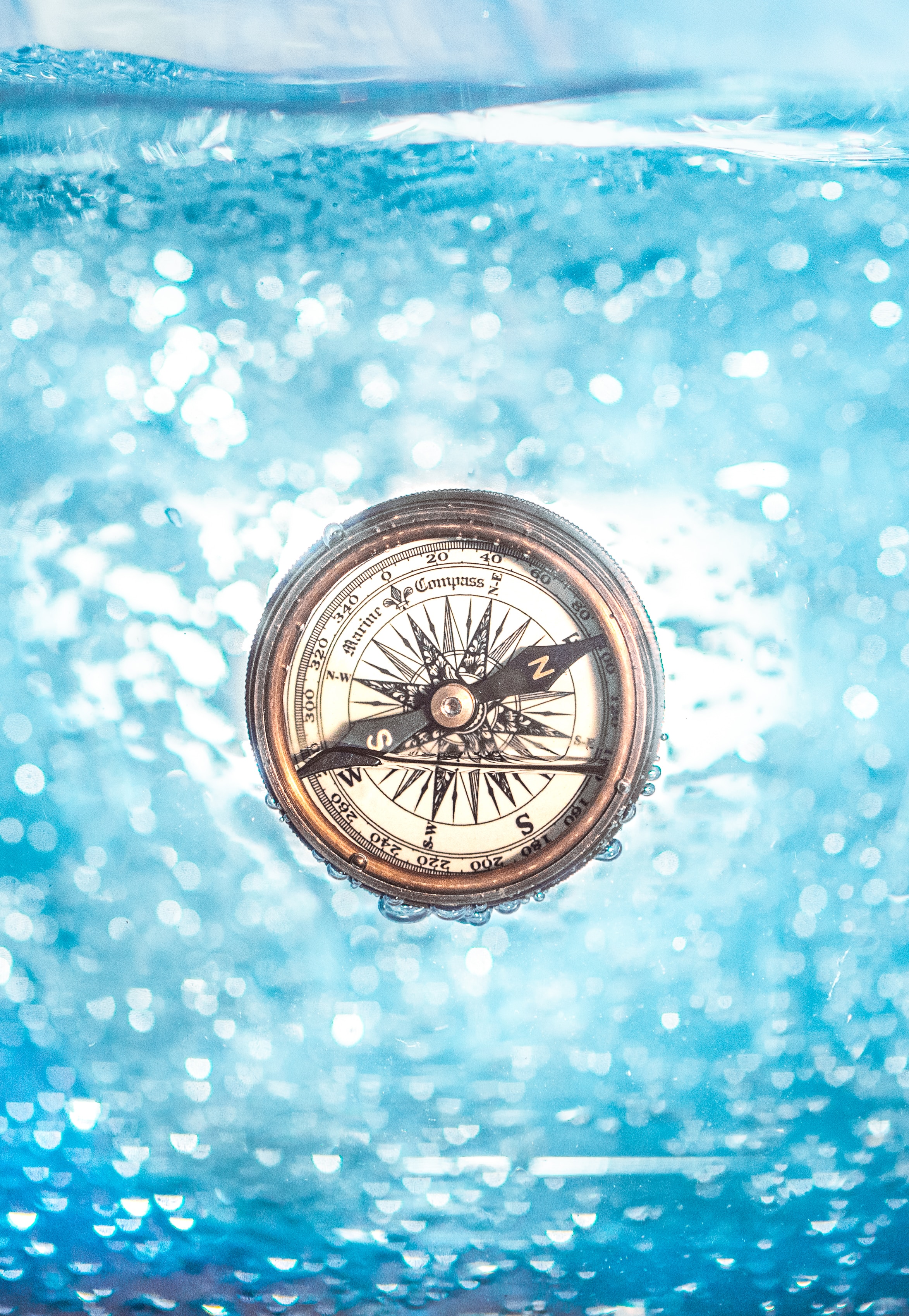compass, under water, water, miscellanea, miscellaneous, immersion, underwater Full HD