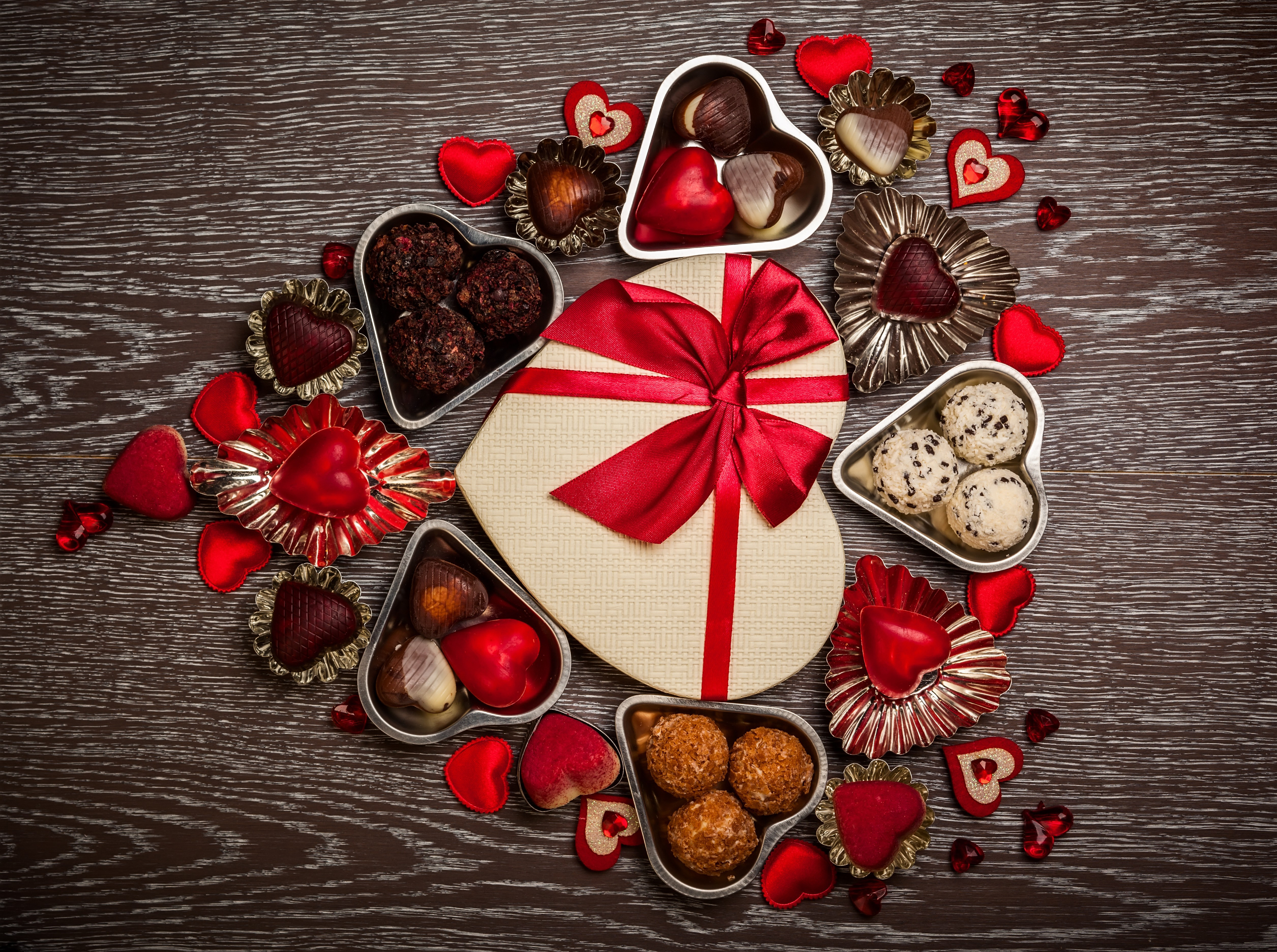 candy, chocolate, box, love, holiday, valentine's day, gift, heart, ribbon