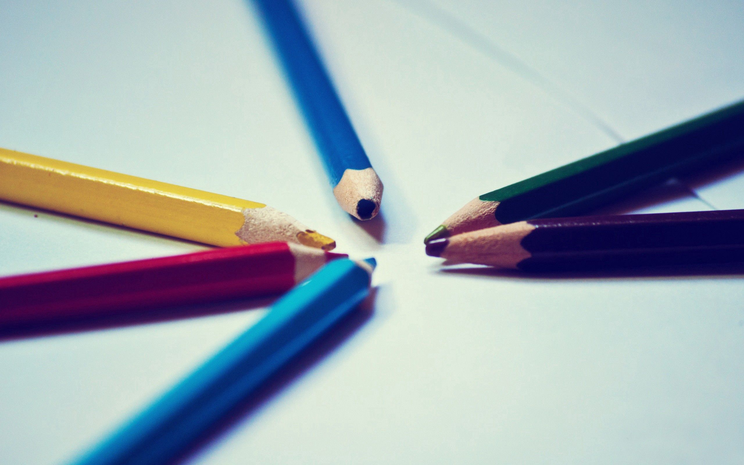 miscellanea, miscellaneous, colored pencils, colorful, colourful, paper, colour pencils