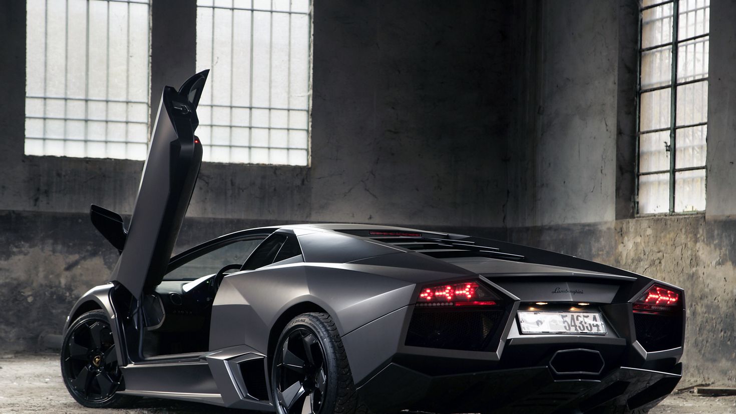 Крутые картинки на рабочий стол. Ламборджини Ревентон. Lamborghini Reventon 2008. Ламборджини Ревентон черный. Lamborghini Reventon 2012.