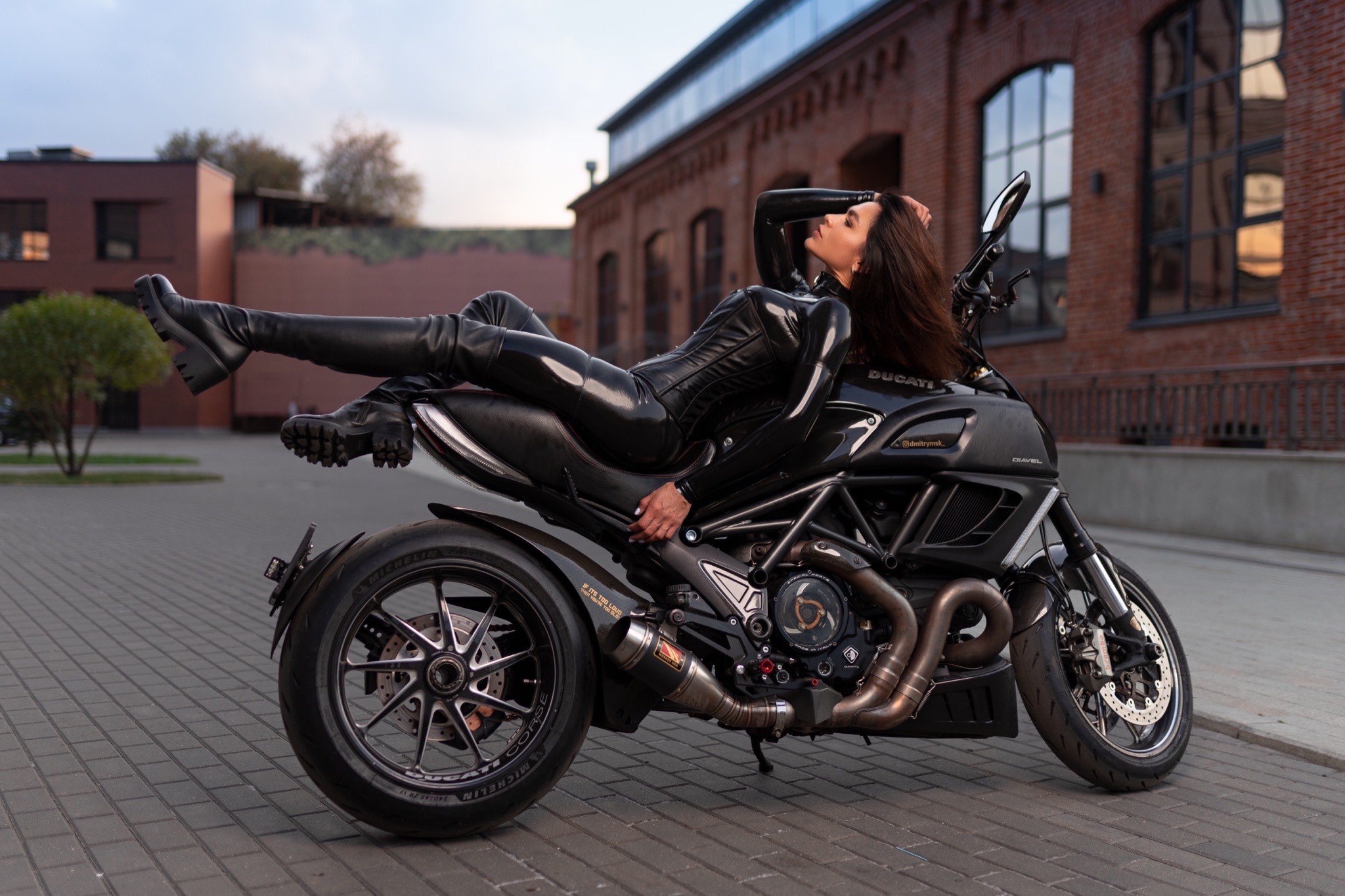 women, girls & motorcycles, ducati, latex, motorcycle 1080p