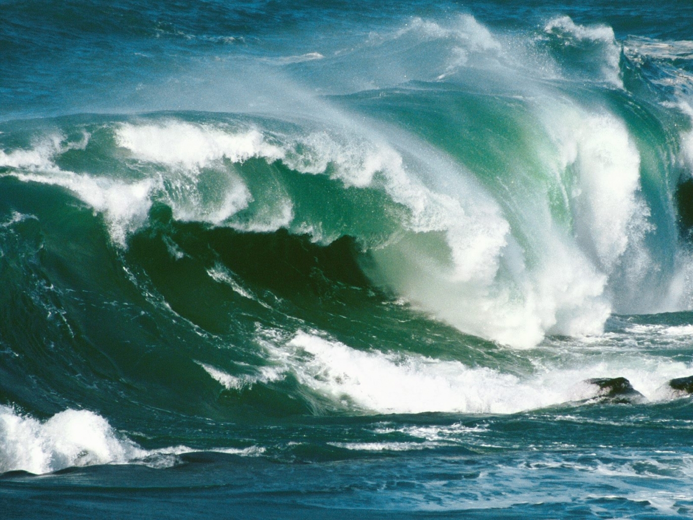 Download mobile wallpaper Landscape, Waves, Sea for free.