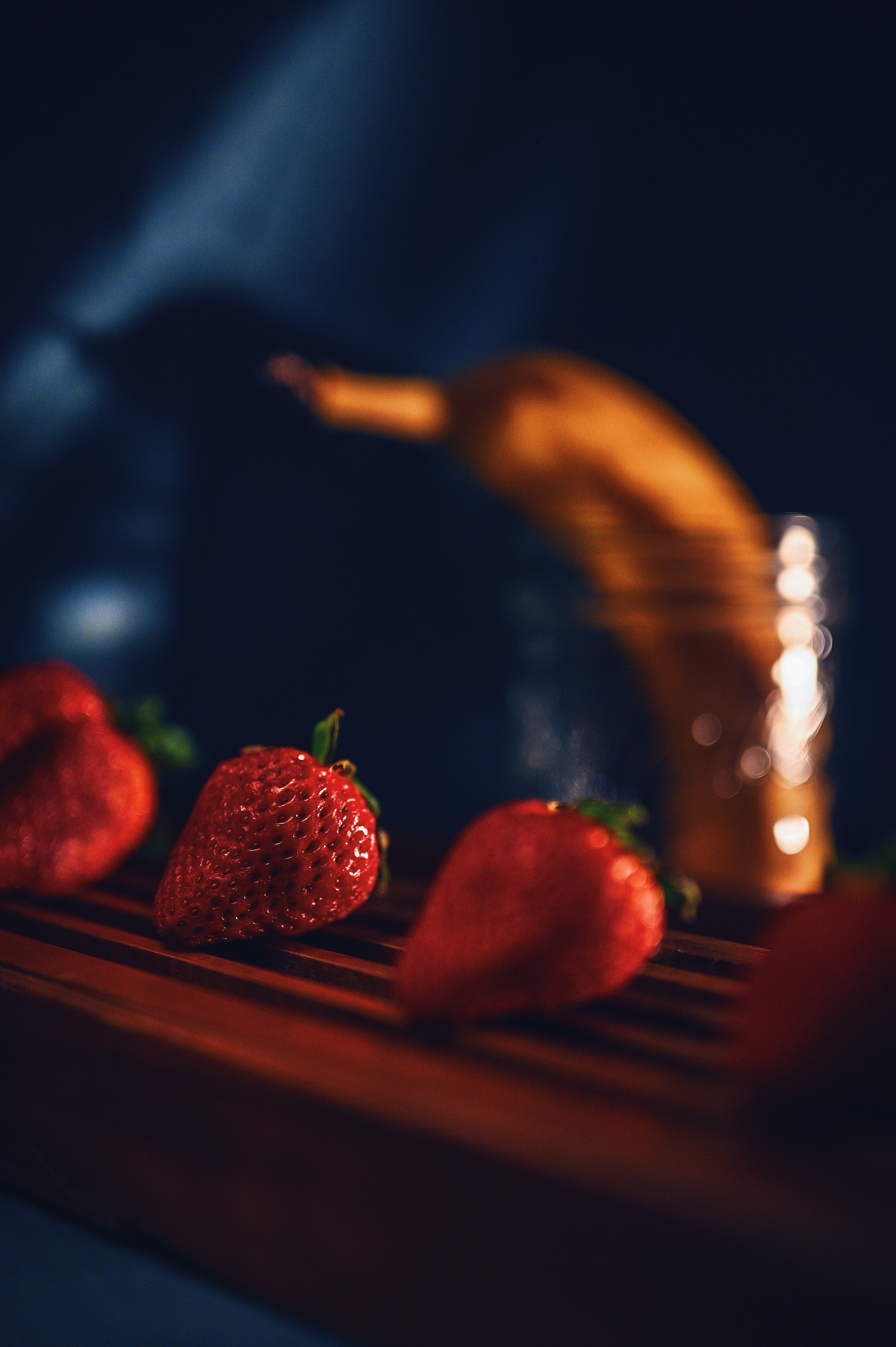 122645 Hintergrundbild herunterladen erdbeere, berries, rot, makro, reif, saftig - Bildschirmschoner und Bilder kostenlos