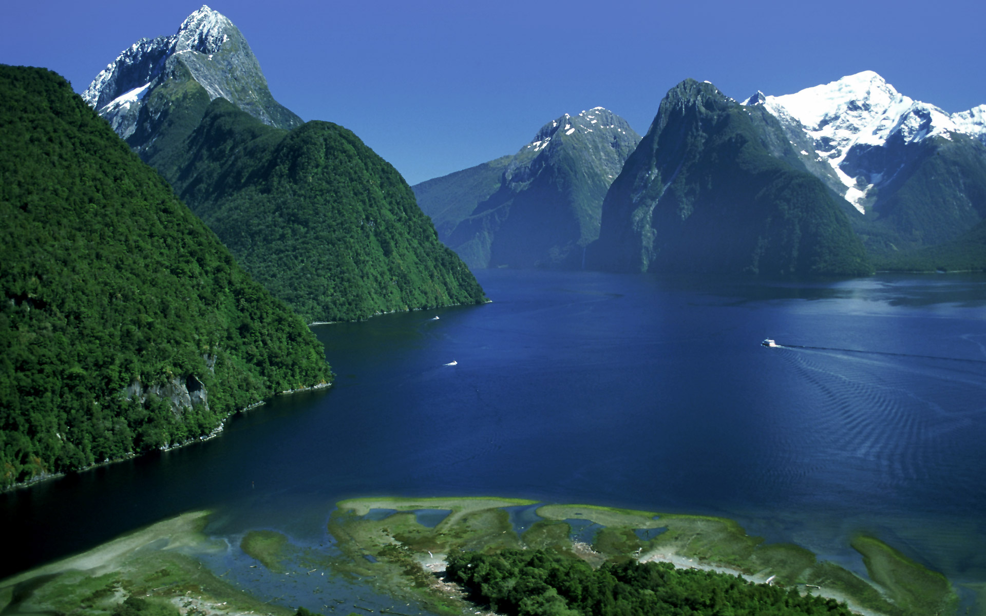 Baixar papel de parede para celular de Montanha, Lago, Nova Zelândia, Milford Sound, Terra/natureza gratuito.