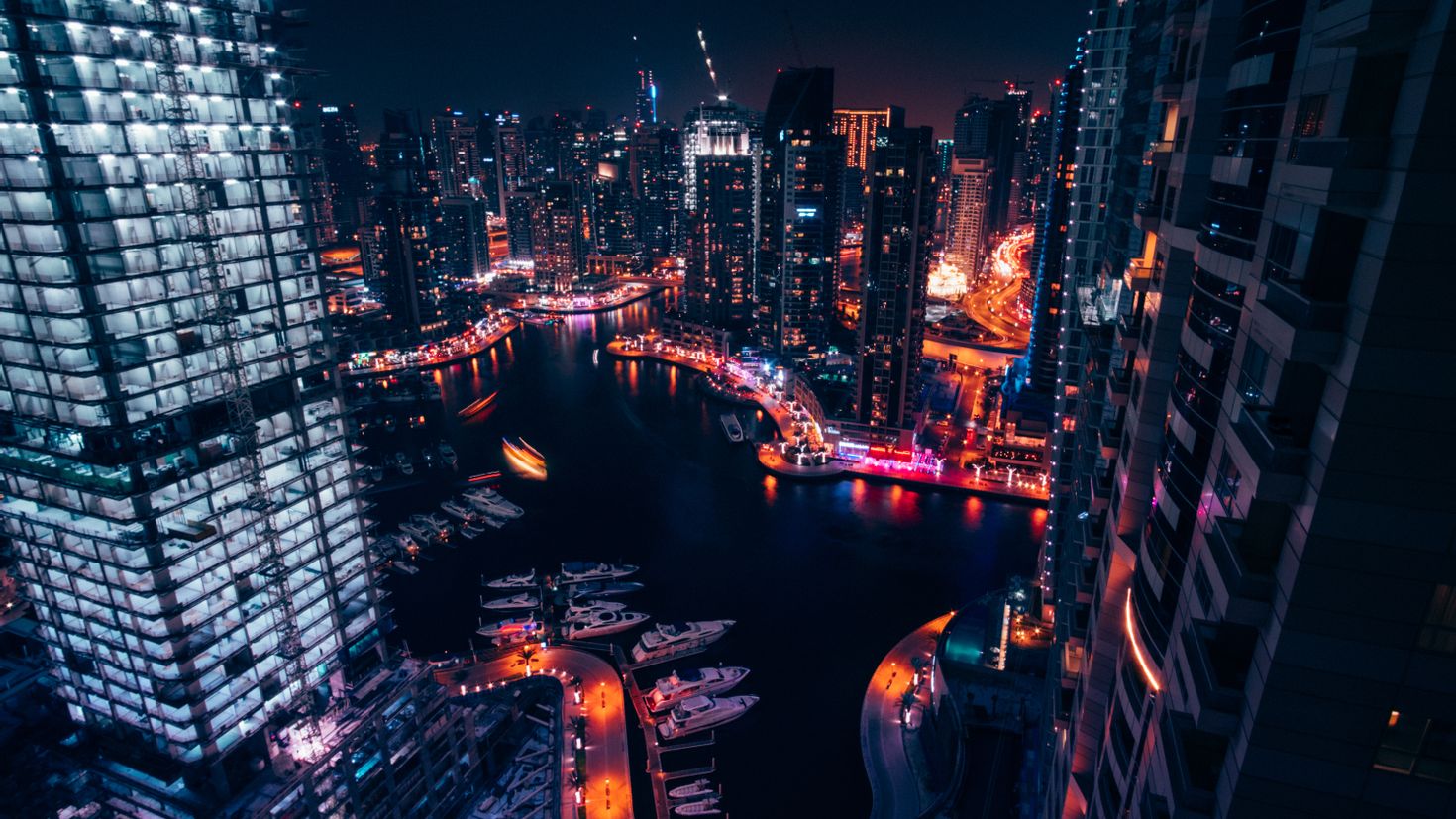 2 экран города. Dubai Marina 3440*1440. Ночной город. Ночные небоскребы. Фон ночного города.