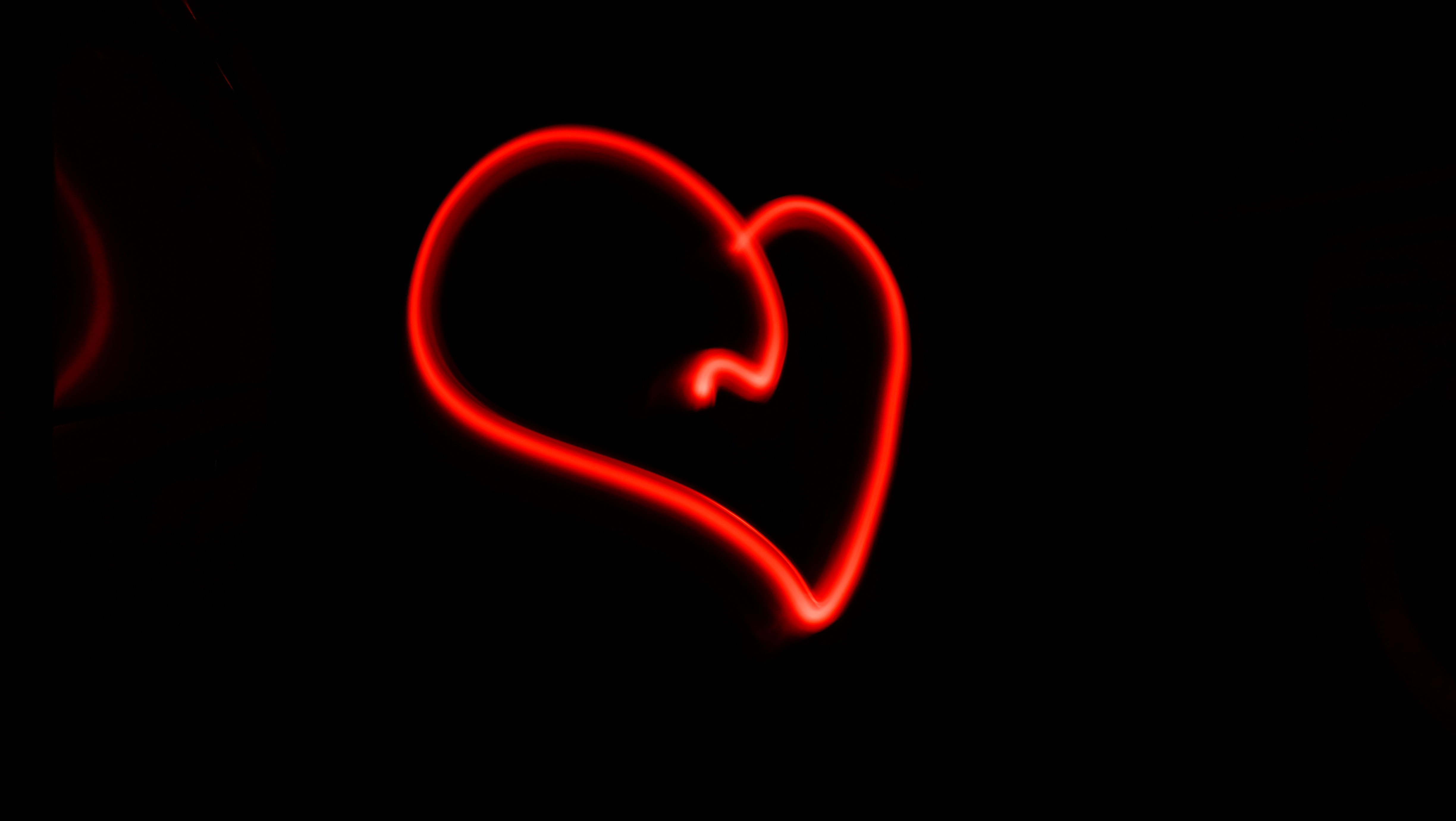 128210 descargar imagen oscuro, amor, líneas, lineas, un corazón, corazón: fondos de pantalla y protectores de pantalla gratis