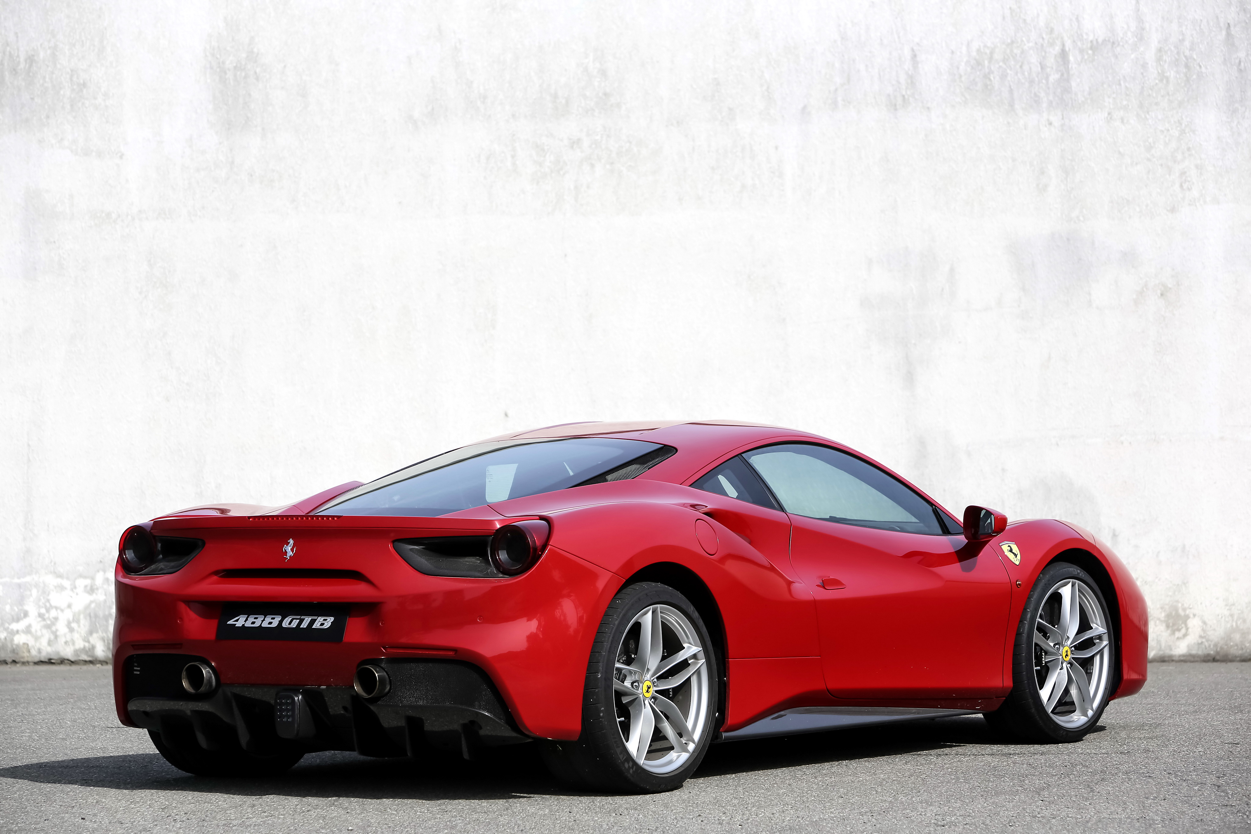 Фото ferrari 488 gtb