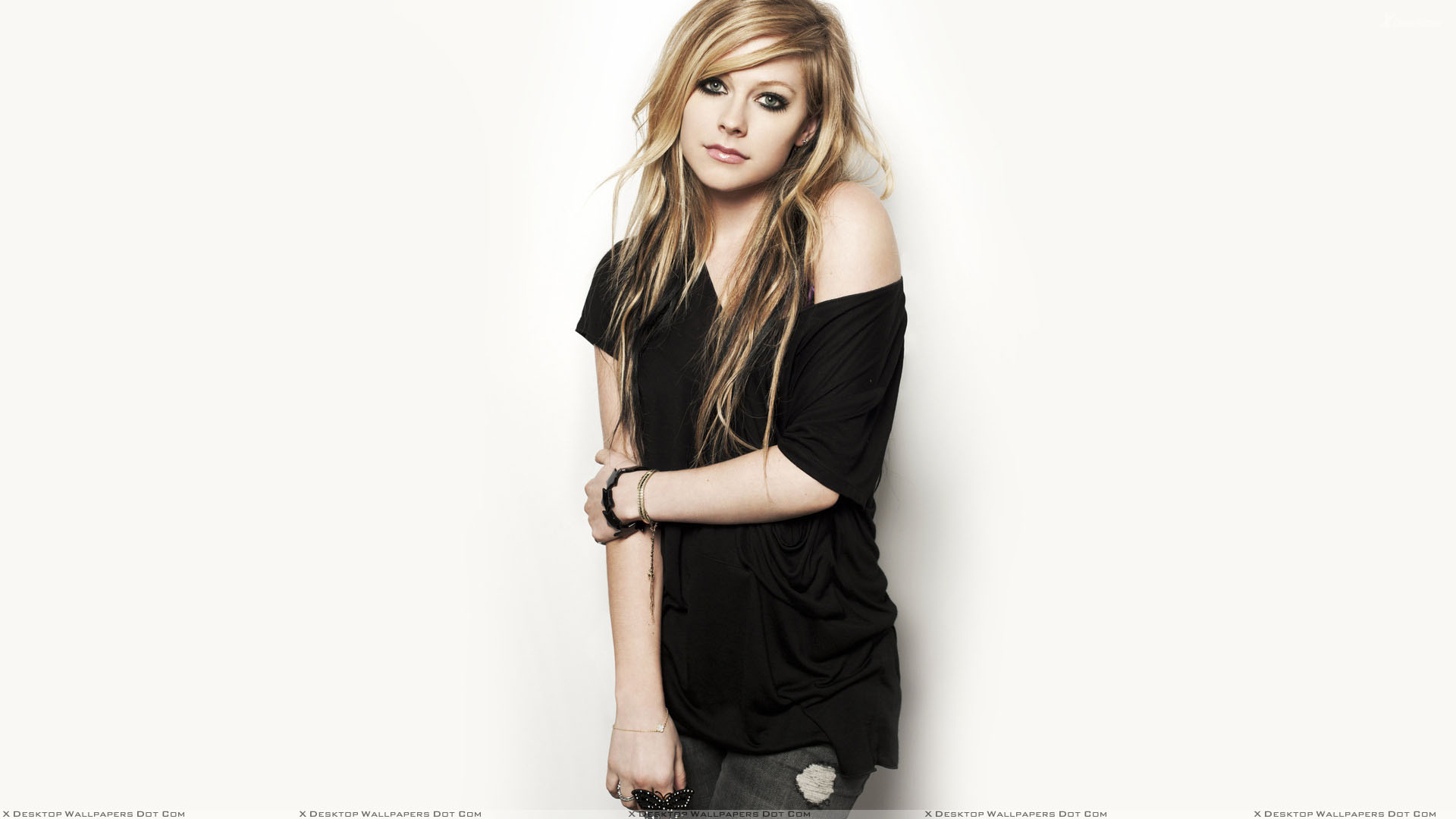 Cool Backgrounds  Avril Lavigne