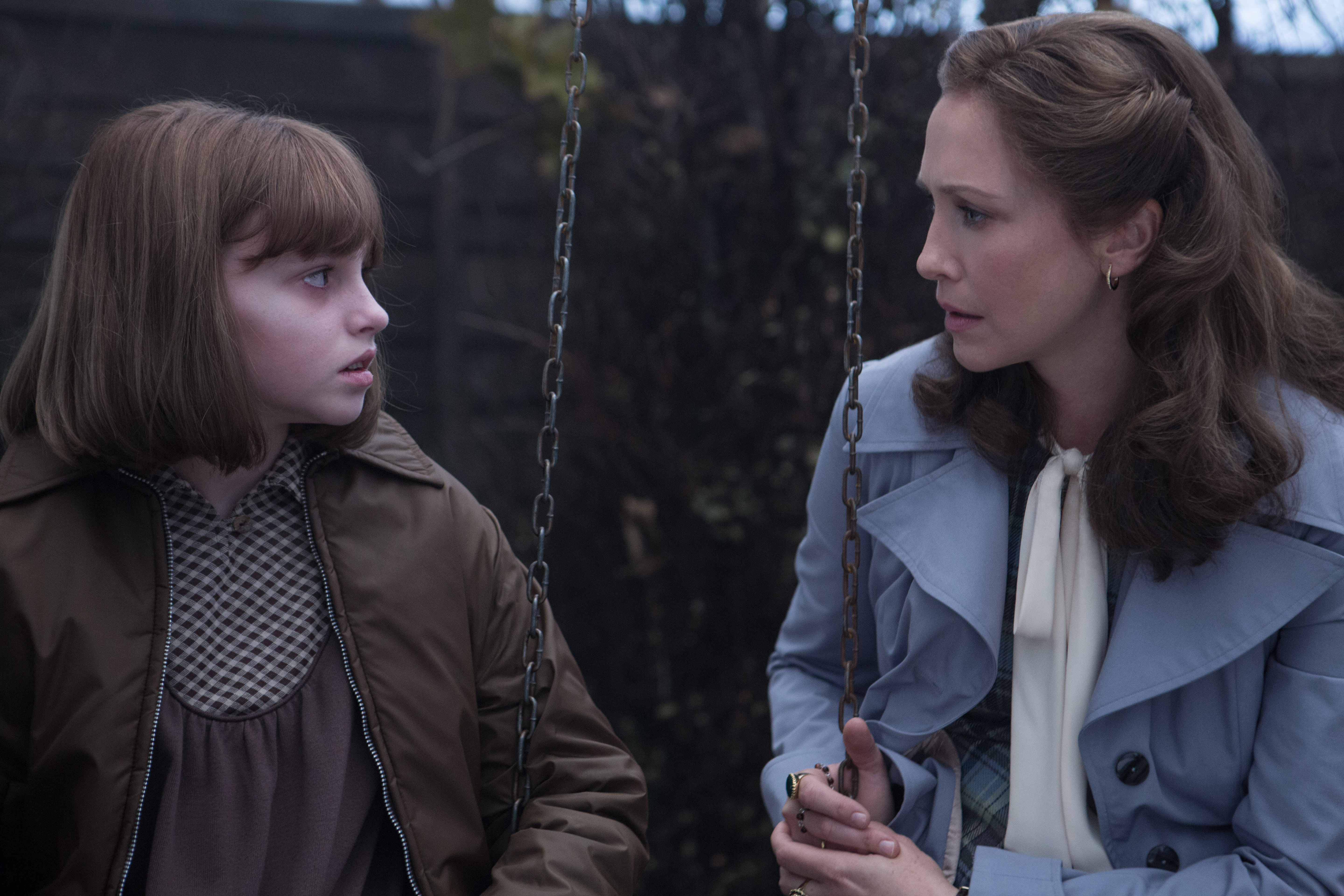 Заклятие все части. Вера Фармига the Conjuring. Заклятие фильм 2016. Заклятие 2 Билл Уилкинс фильм.