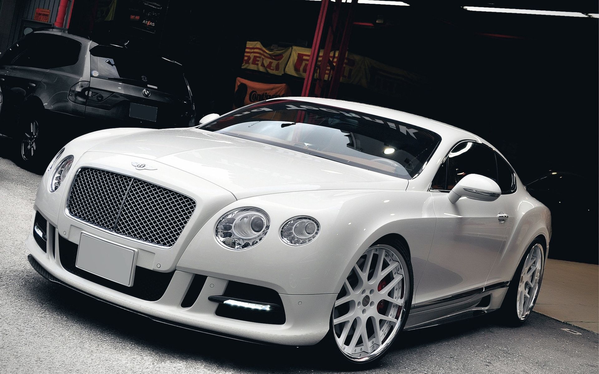 Download mobile wallpaper Bentley, Tuning, Garage, Auto, Cars for free.