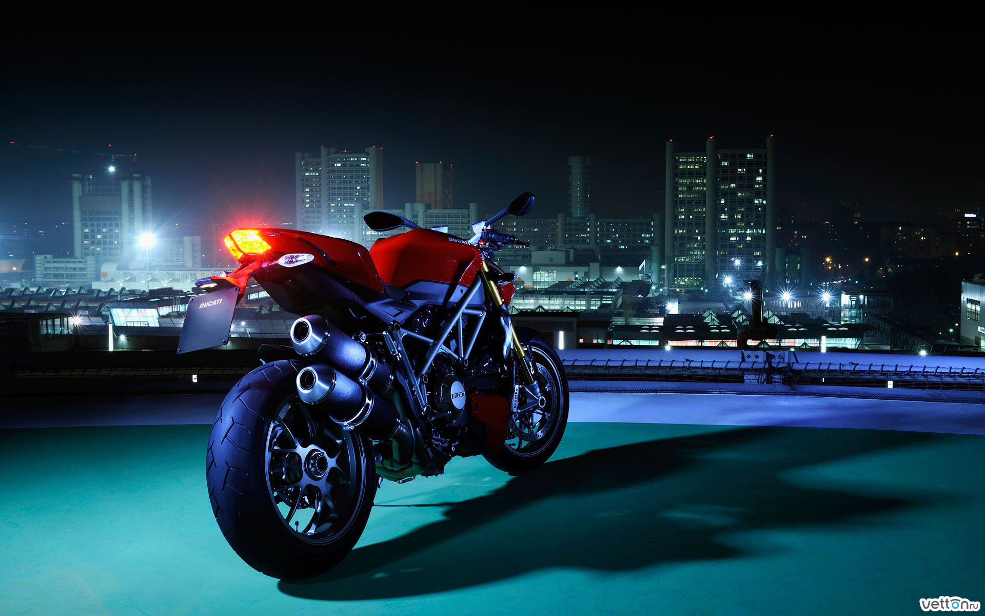 Best Ducati Streetfighter HD Phone wallpapers