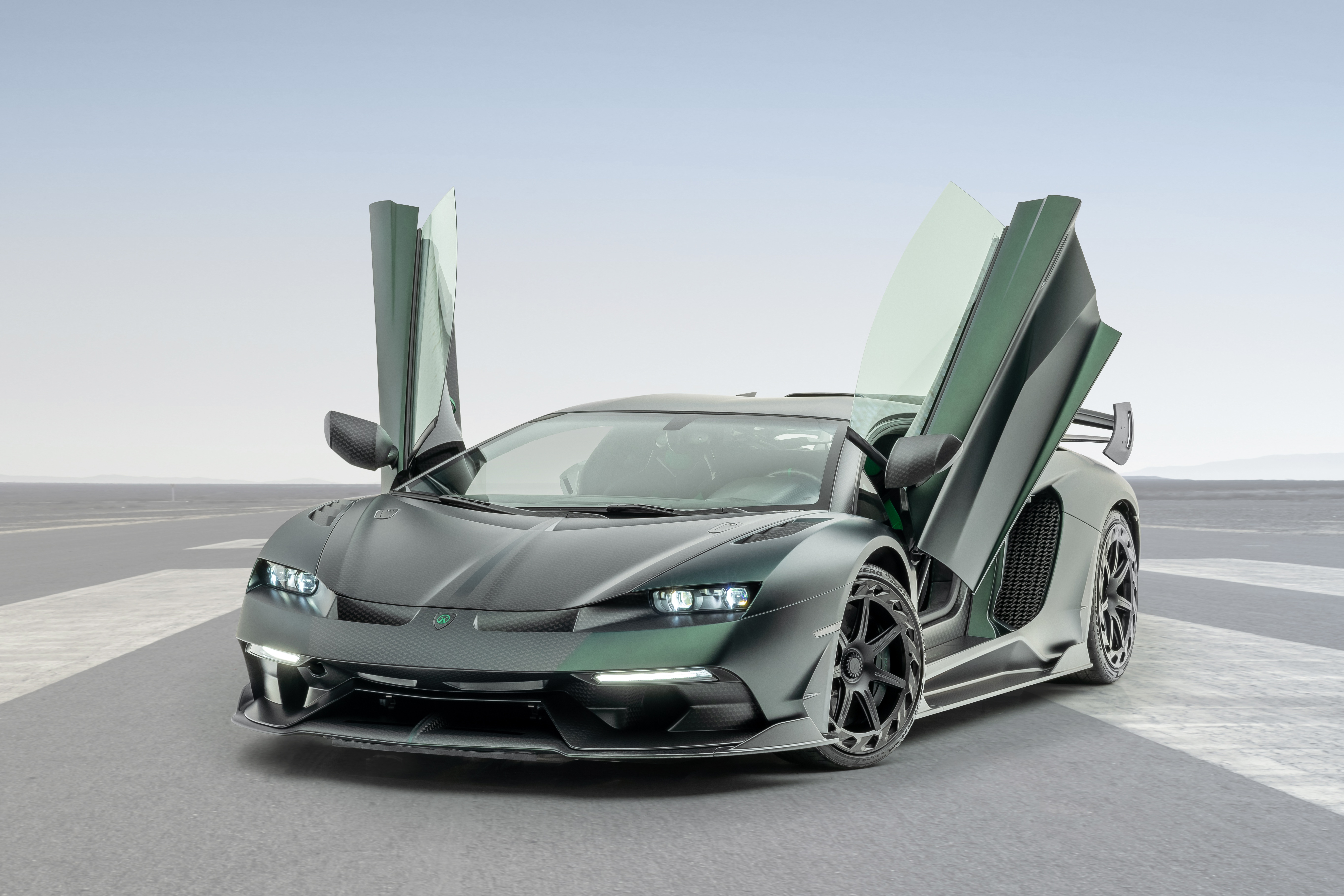 Lamborghini авентадор 2020