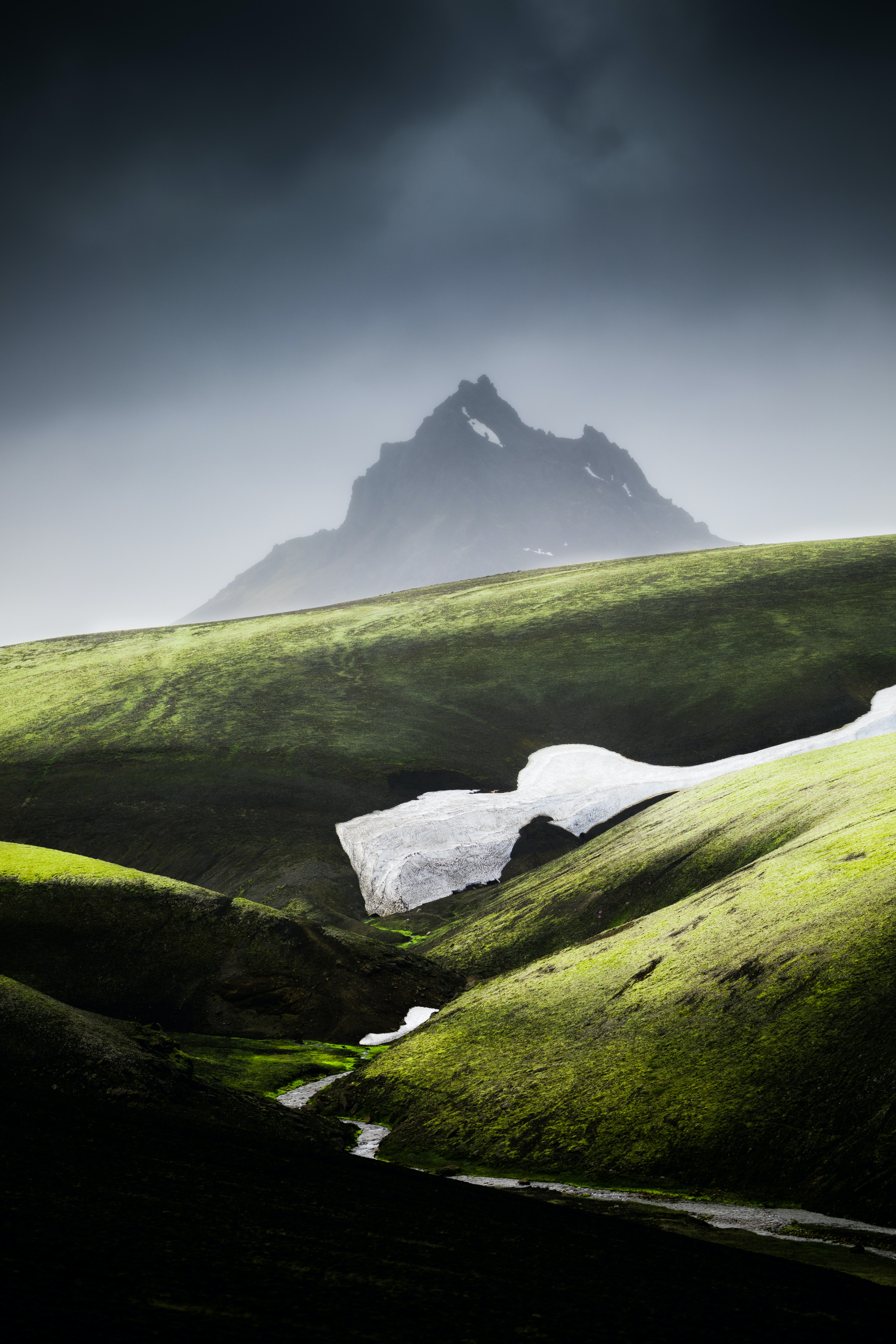 Download mobile wallpaper Vertex, Top, Slope, Mountain, Fog, Nature for free.
