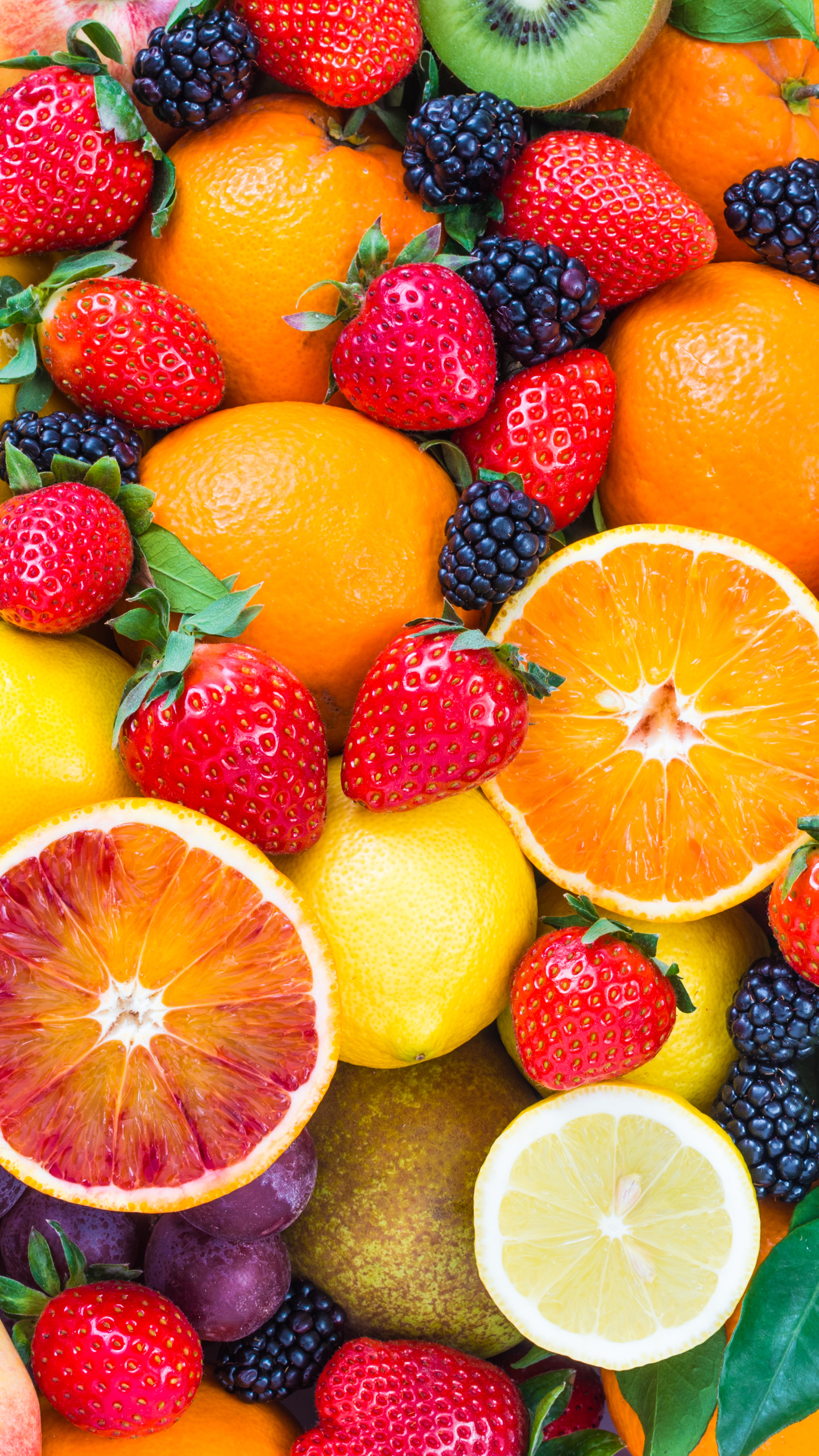 1113003 Hintergrundbild herunterladen nahrungsmittel, frucht, erdbeere, beere, kiwi, orange (obst), apfel, trauben, früchte - Bildschirmschoner und Bilder kostenlos