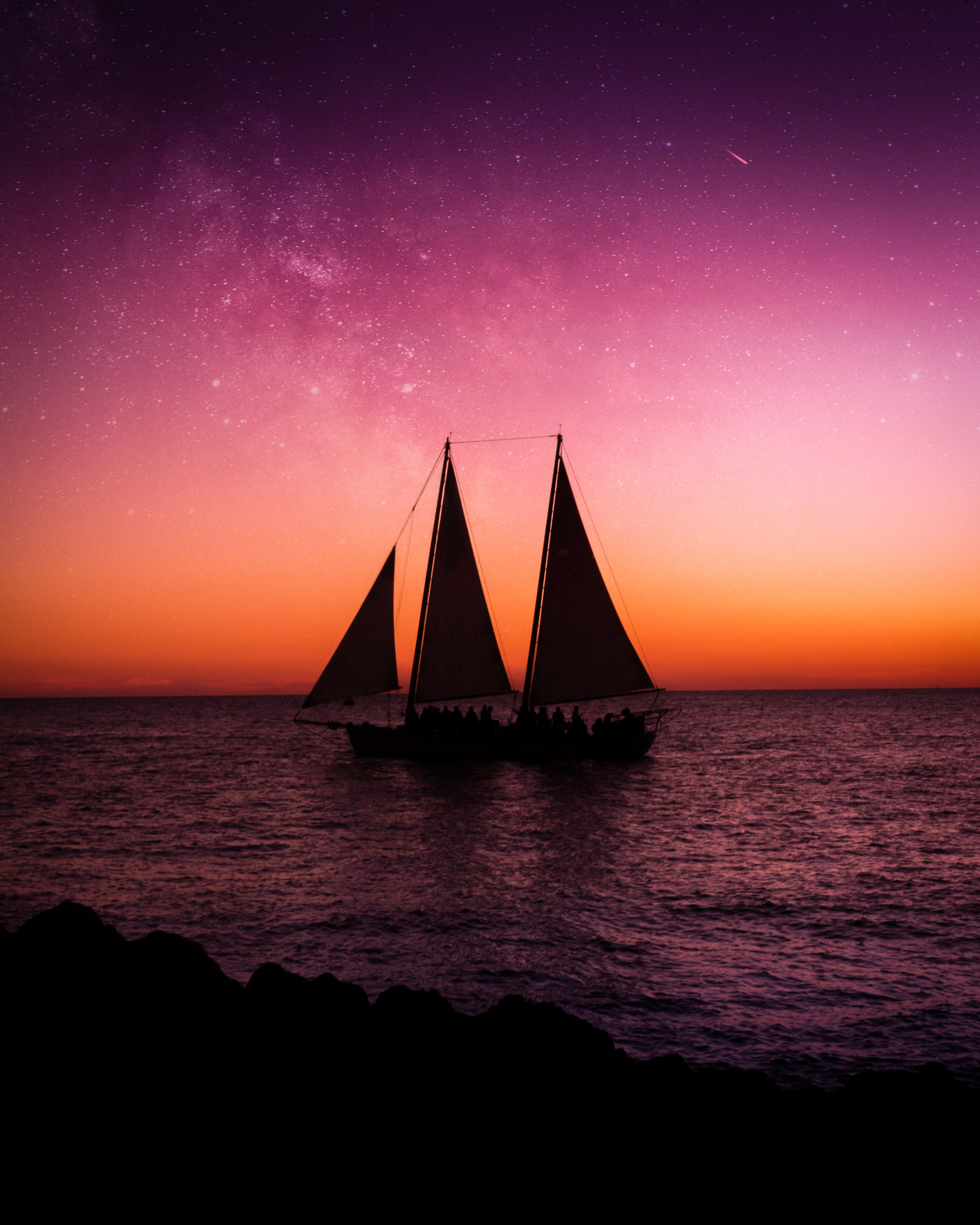 143199 Hintergrundbild herunterladen sea, dunkel, dämmerung, twilight, segelboot, sailfish, schiff - Bildschirmschoner und Bilder kostenlos