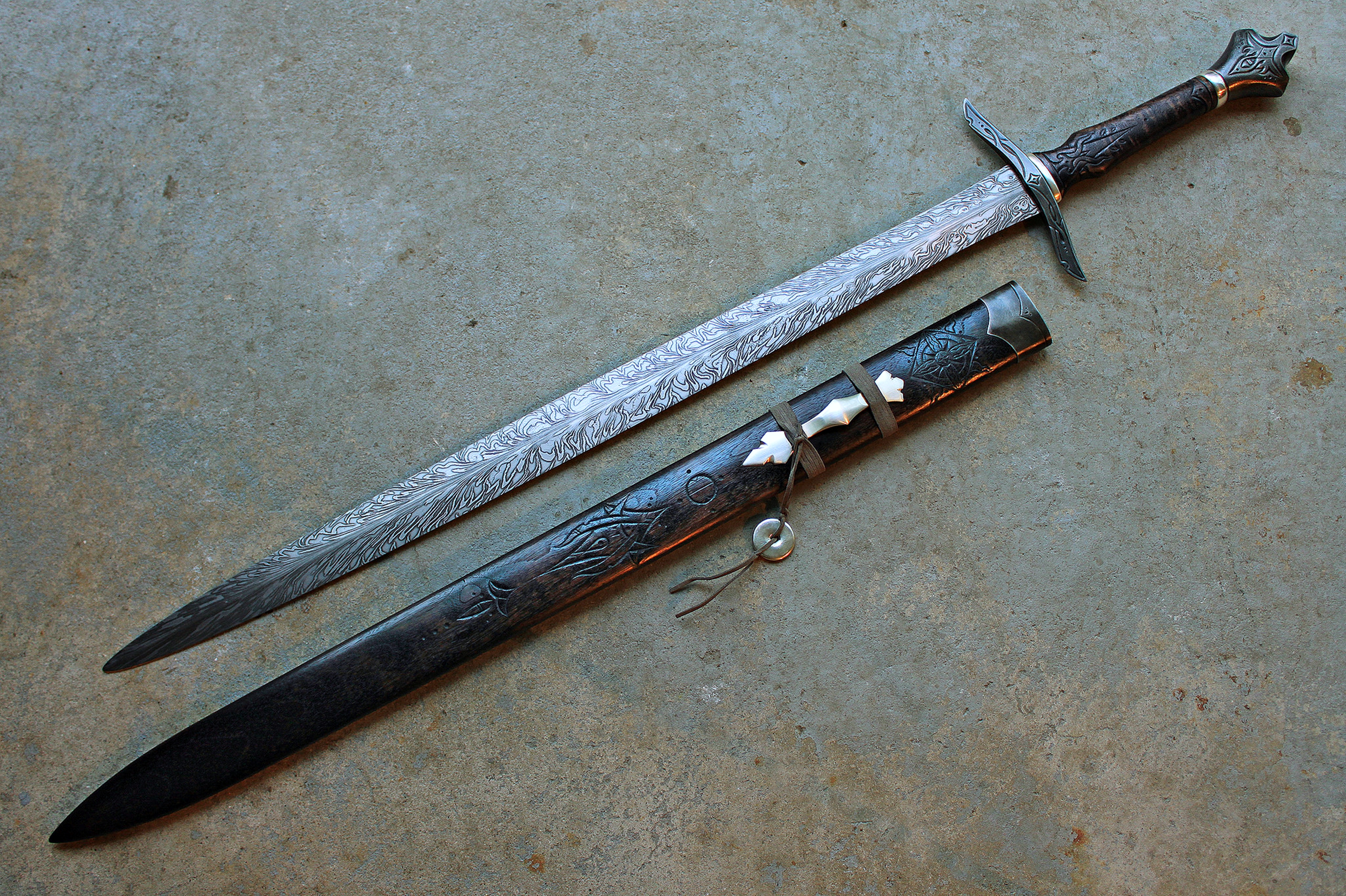 Рубящее холодное. Меч Англахель. Старый меч. Красивые мечи. Старинный клинок.