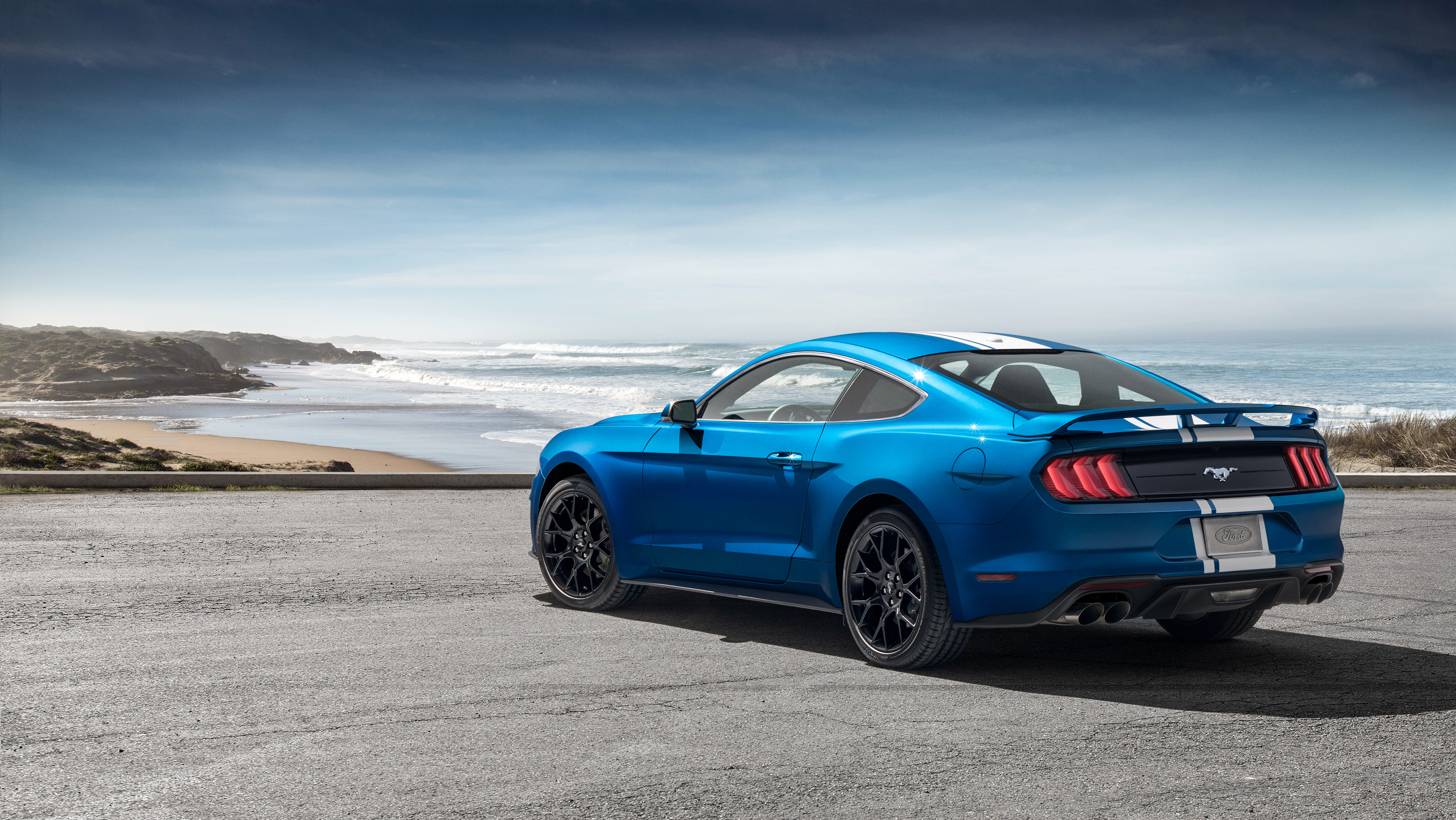 Ford Mustang Shelby 2019 голубая