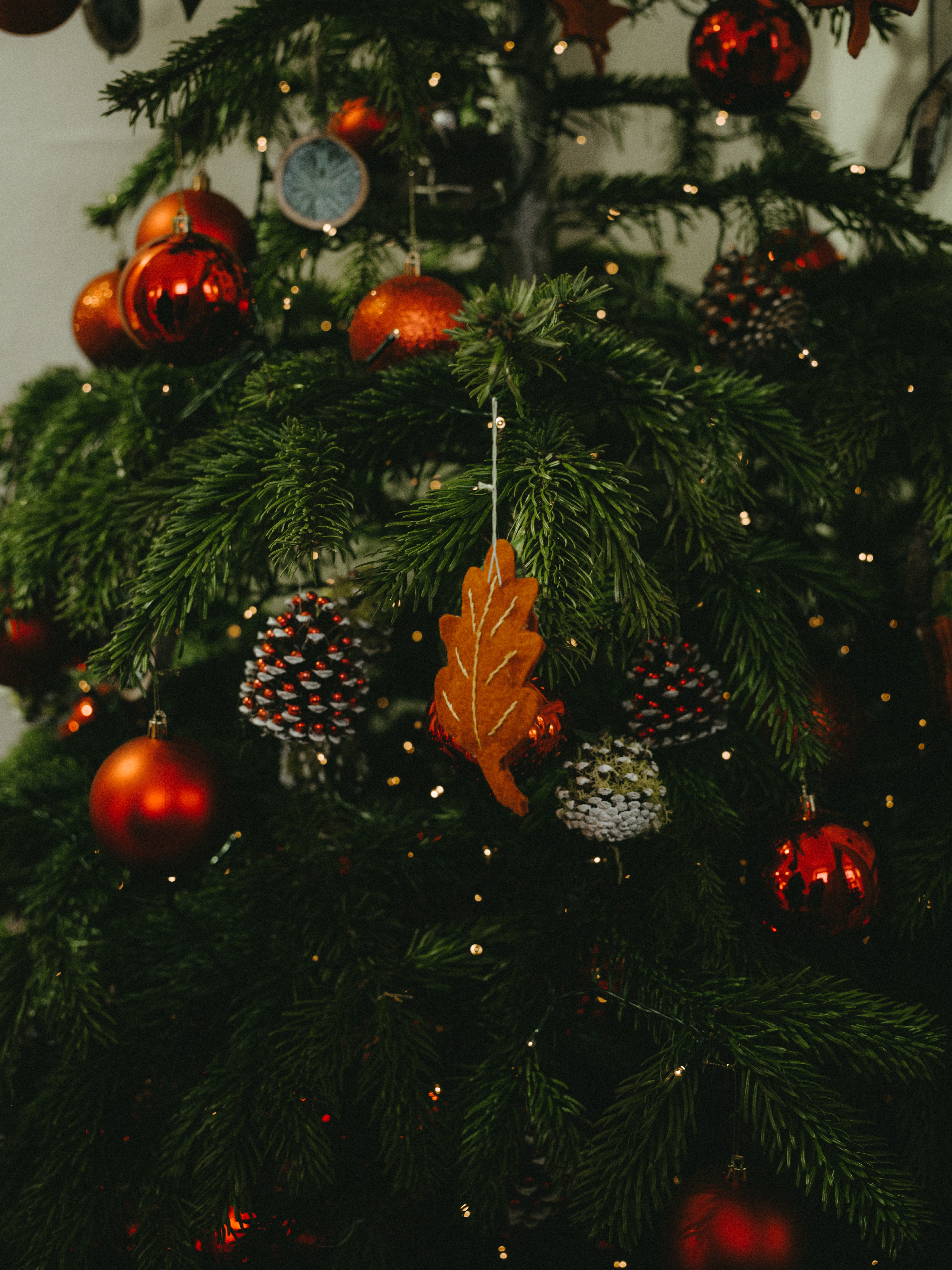 Laden Sie das Neues Jahr, Urlaub, Neujahr, Dekoration, Weihnachtsbaum, Feiertage, Weihnachten-Bild kostenlos auf Ihren PC-Desktop herunter