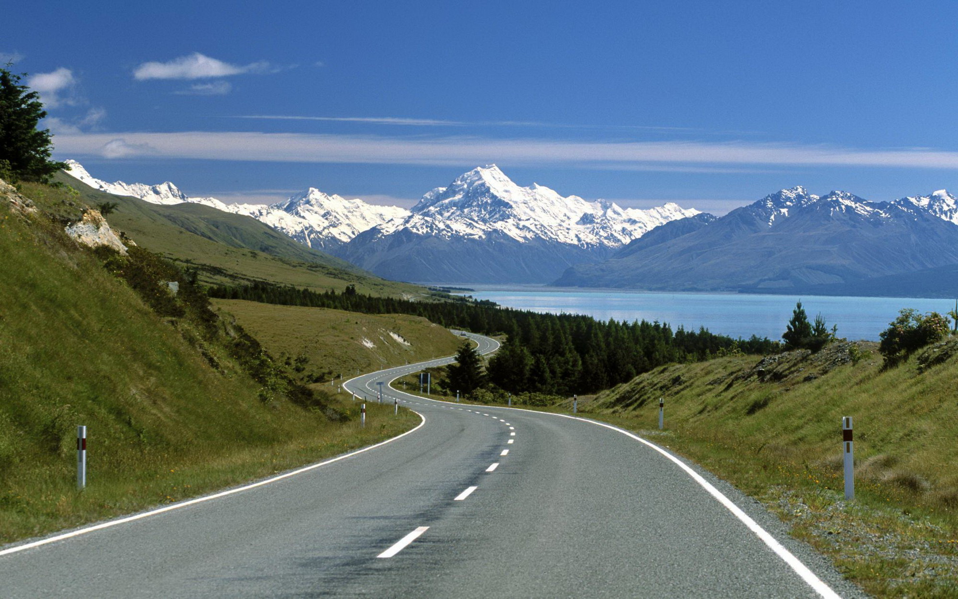 Дорога с красивым видом. Гора Акина. Чуйский тракт серпантин. Новая Зеландия дорога в горы. Южные Альпы новая Зеландия.