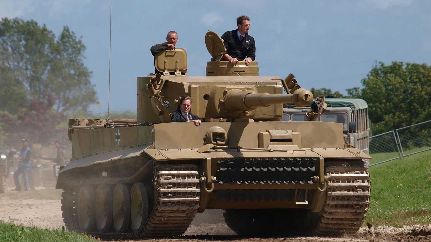 Где танк тигр. Танк тигр. Танк тигр 1 настоящий. Танк тигр vi. Русский танк тигр.