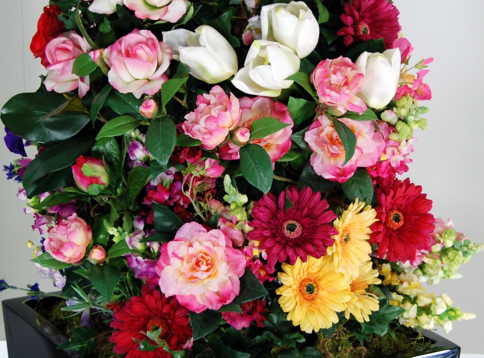 Téléchargez gratuitement l'image Fleurs, Gerberas, Composition, Levkoï, Roses, Fleurs Dorées, Tulipes sur le bureau de votre PC