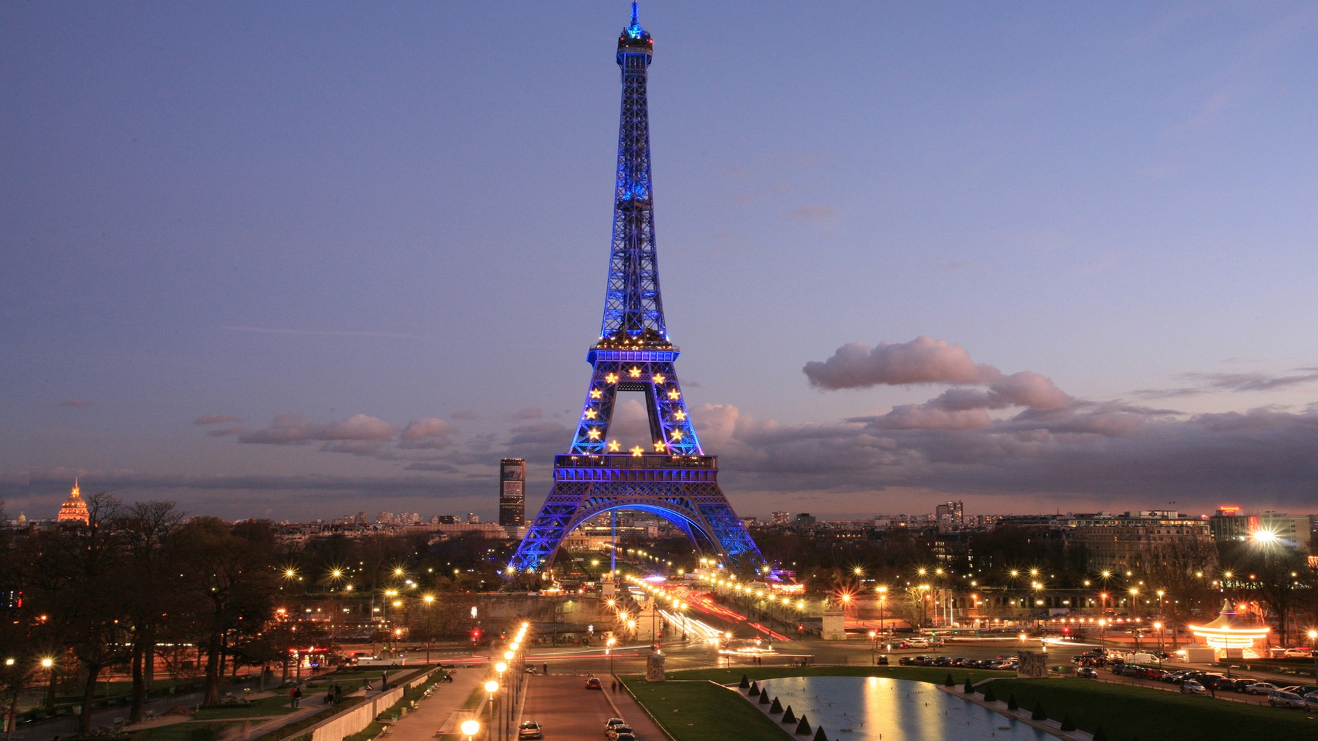 Eiffel Tower  8k Backgrounds