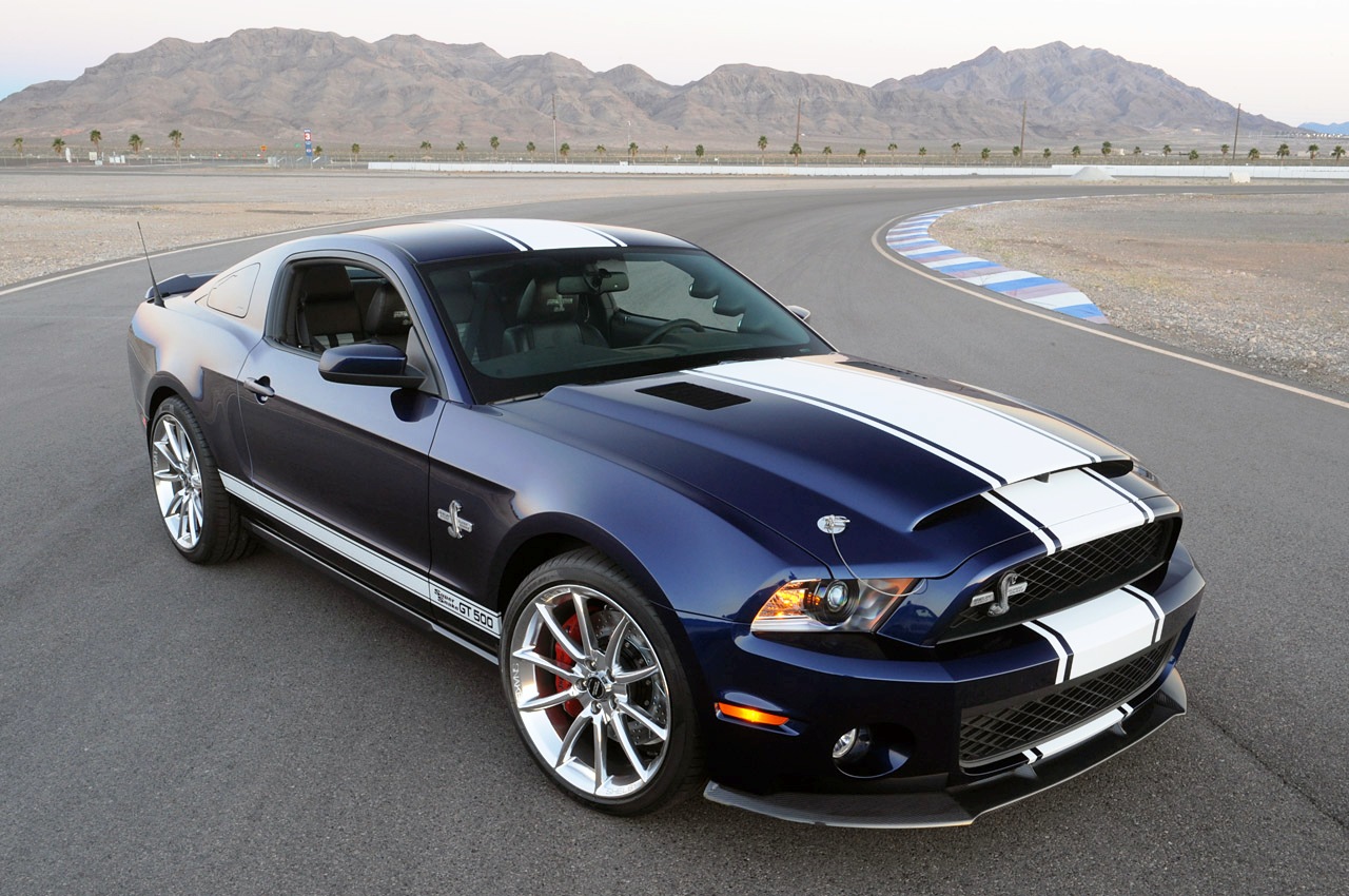 Ford Mustang Shelby Gt500  1366x768 Wallpapers