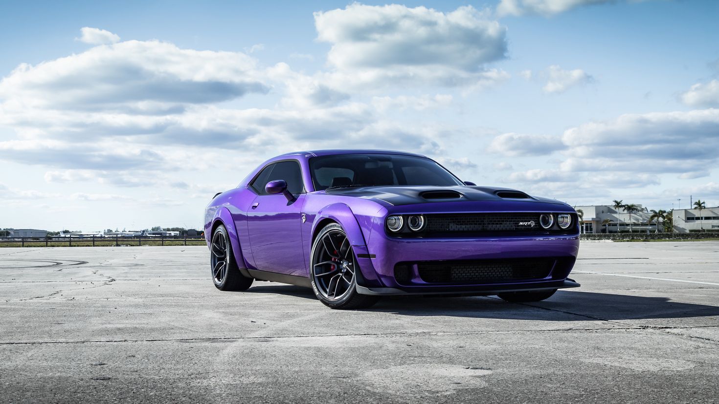 Dodge Challenger srt Purple