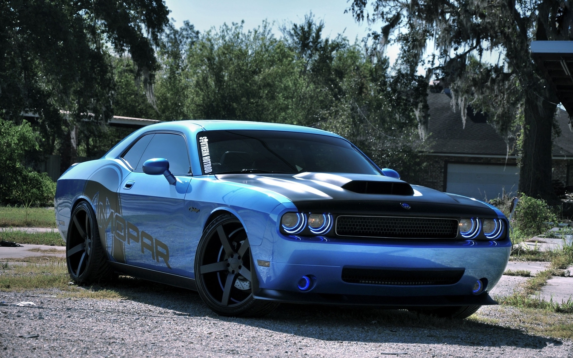 Dodge Challenger 900