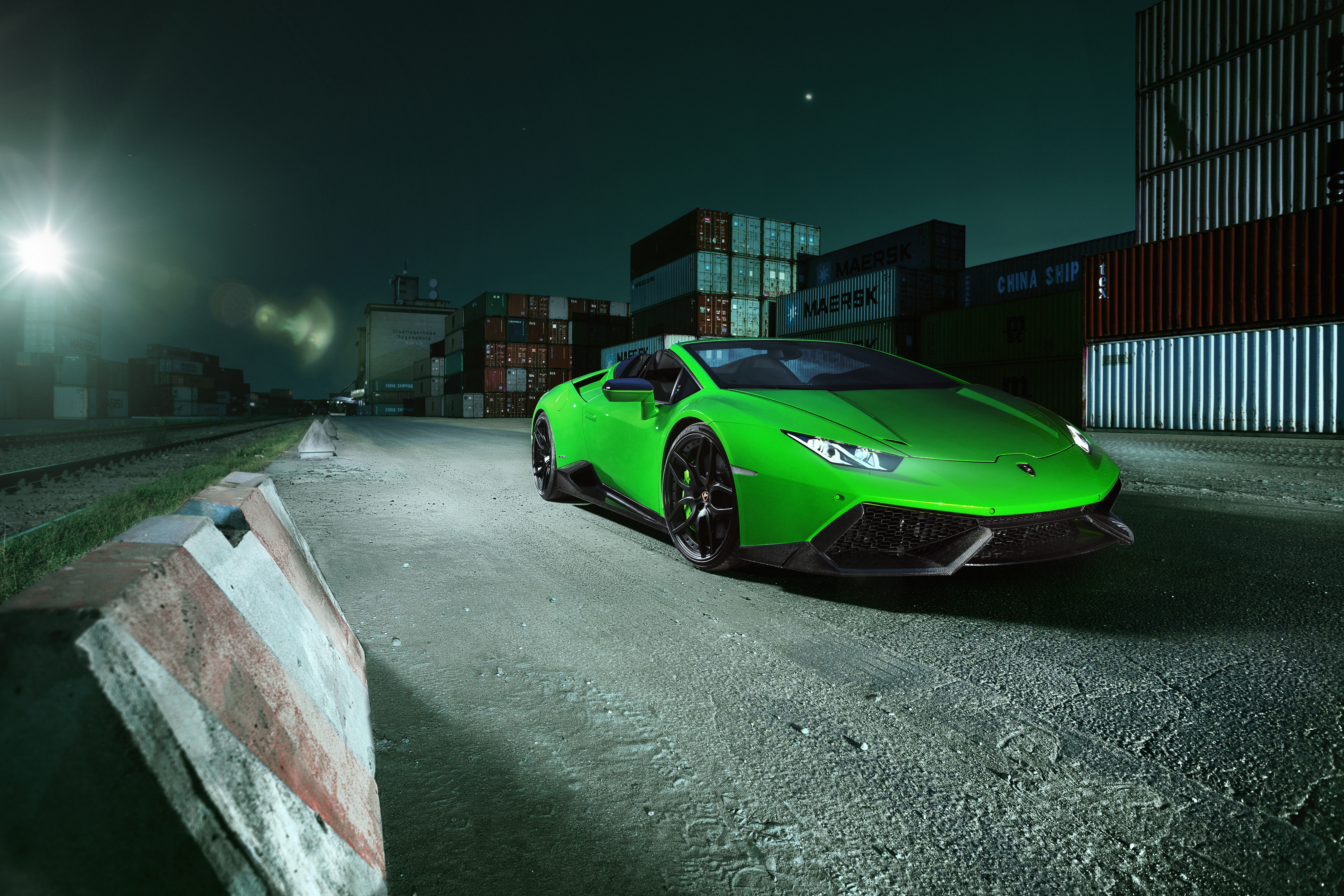 Зеленый свет машина. Lamborghini Huracan LP 610-4 Tuning. Обои зеленая машина.