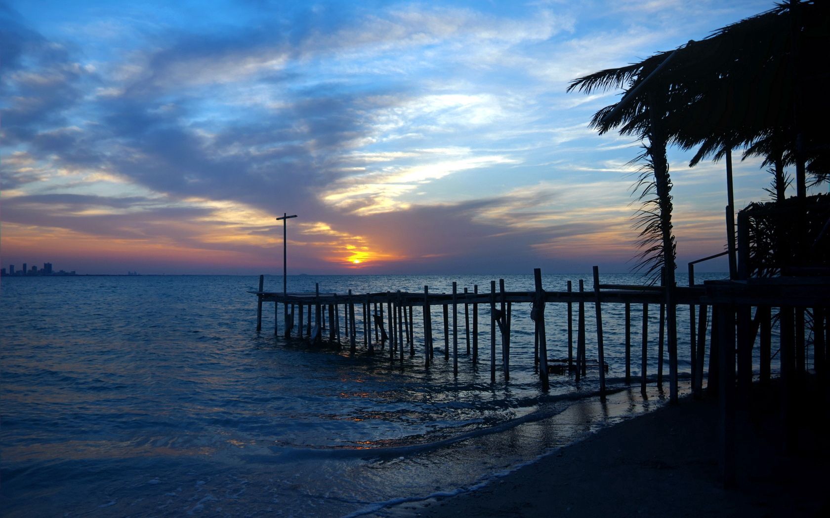 Free download wallpaper Sunset, Sea, Shore, Bank, Pier, Rhea, Nature on your PC desktop