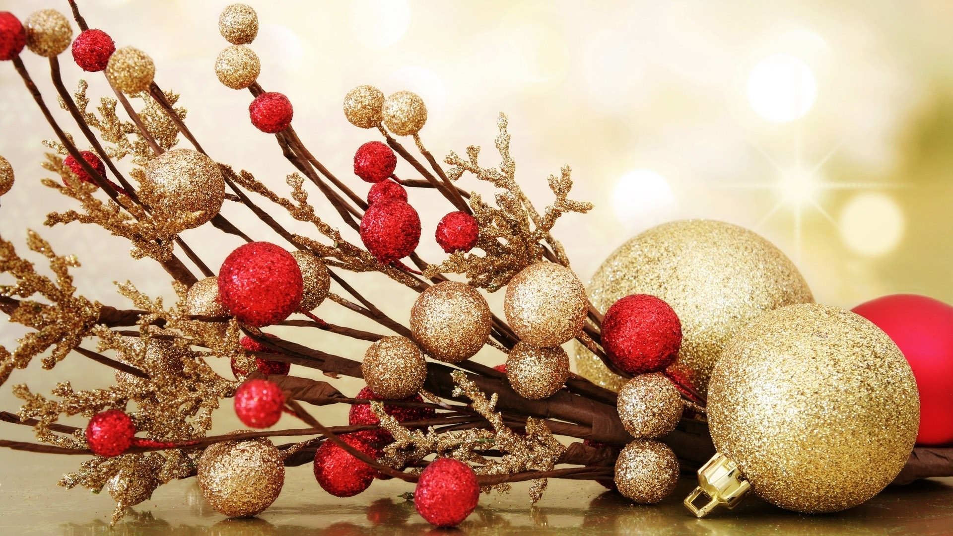 holiday, christmas, bauble, decoration, golden, red Desktop home screen Wallpaper