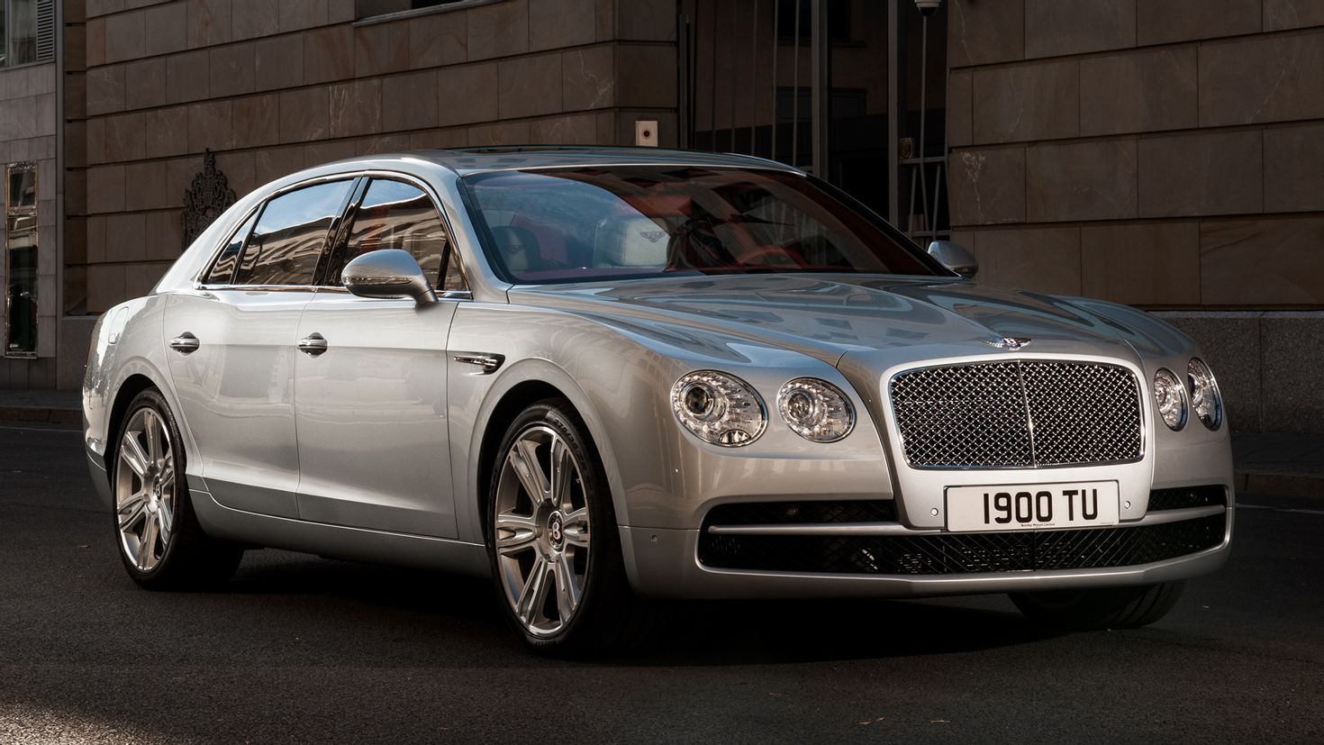 Бентли континенталь флаинг спур. Bentley Continental Flying Spur 2014. Bentley Flying Spur 2014. Bentley Flying Spur v8. Бентли Флаинг Спур 2015.