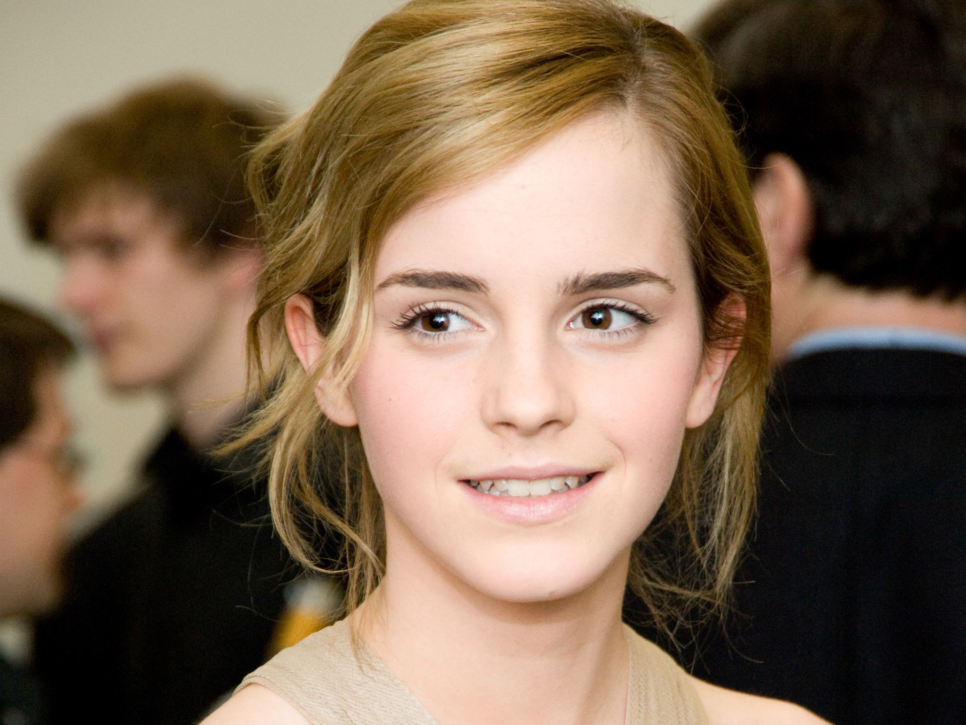 224197 Salvapantallas y fondos de pantalla Emma Watson en tu teléfono. Descarga imágenes de  gratis