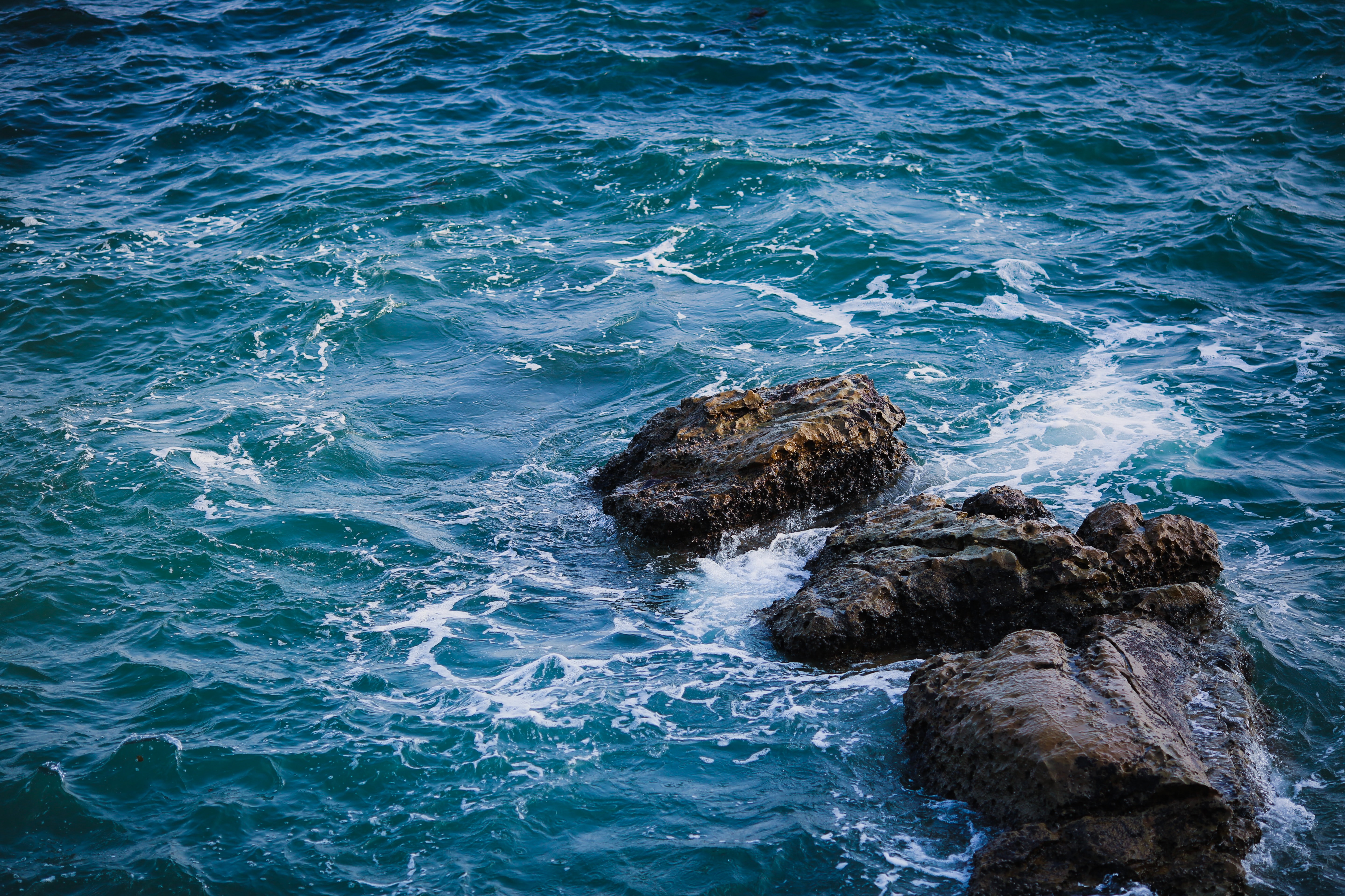 Море камни