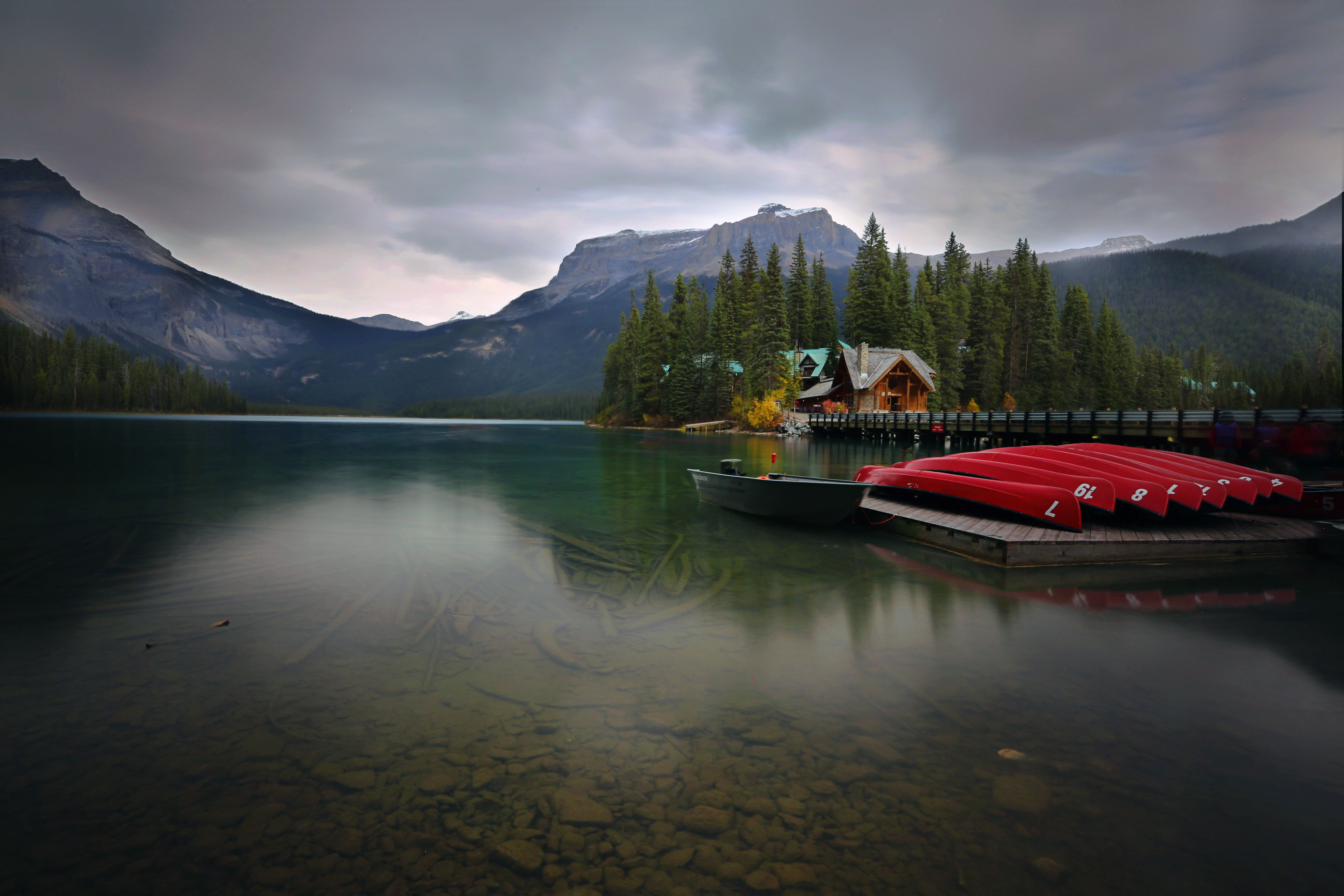 HD Emerald Lake Android Images