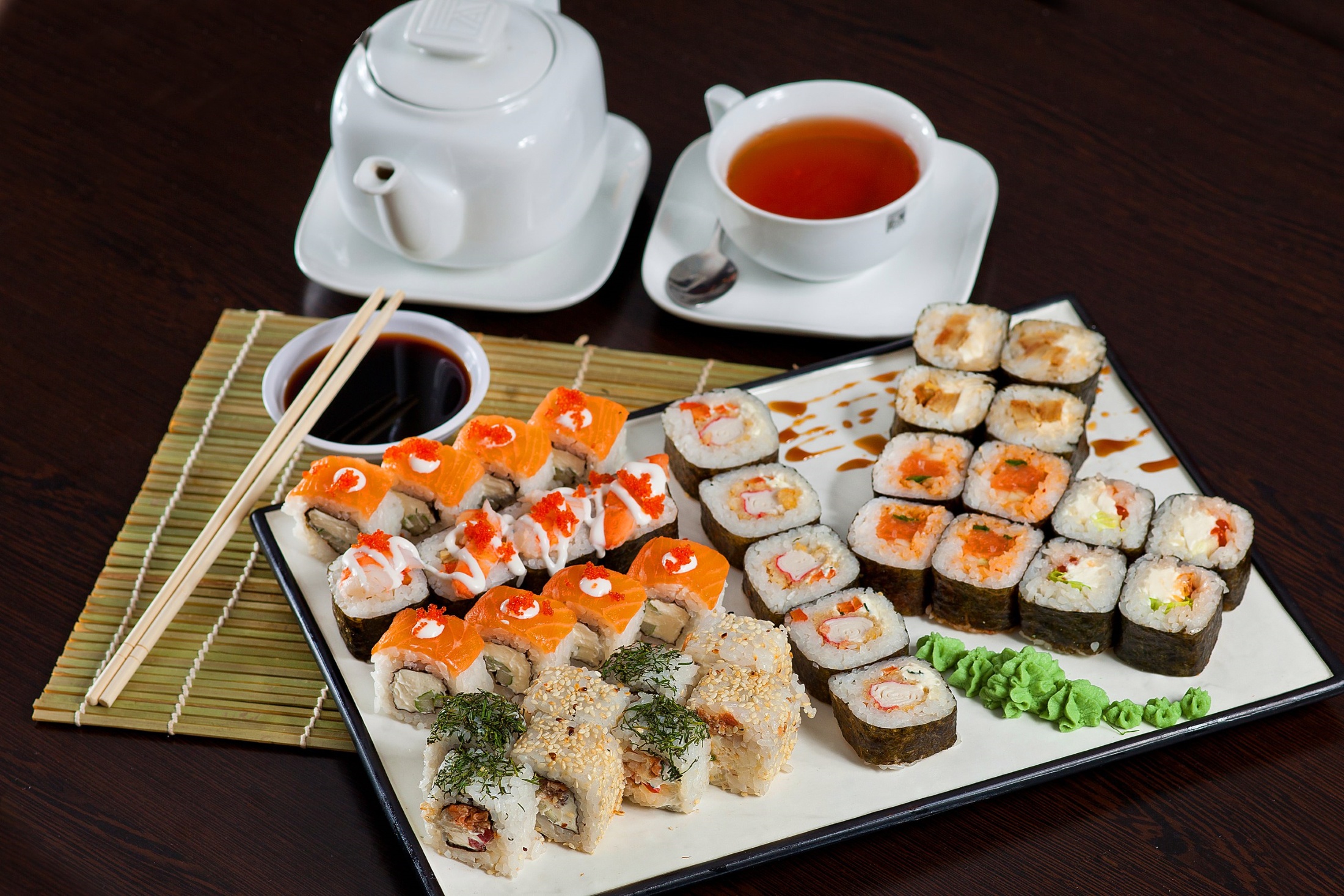822178 Bildschirmschoner und Hintergrundbilder Sushi auf Ihrem Telefon. Laden Sie  Bilder kostenlos herunter