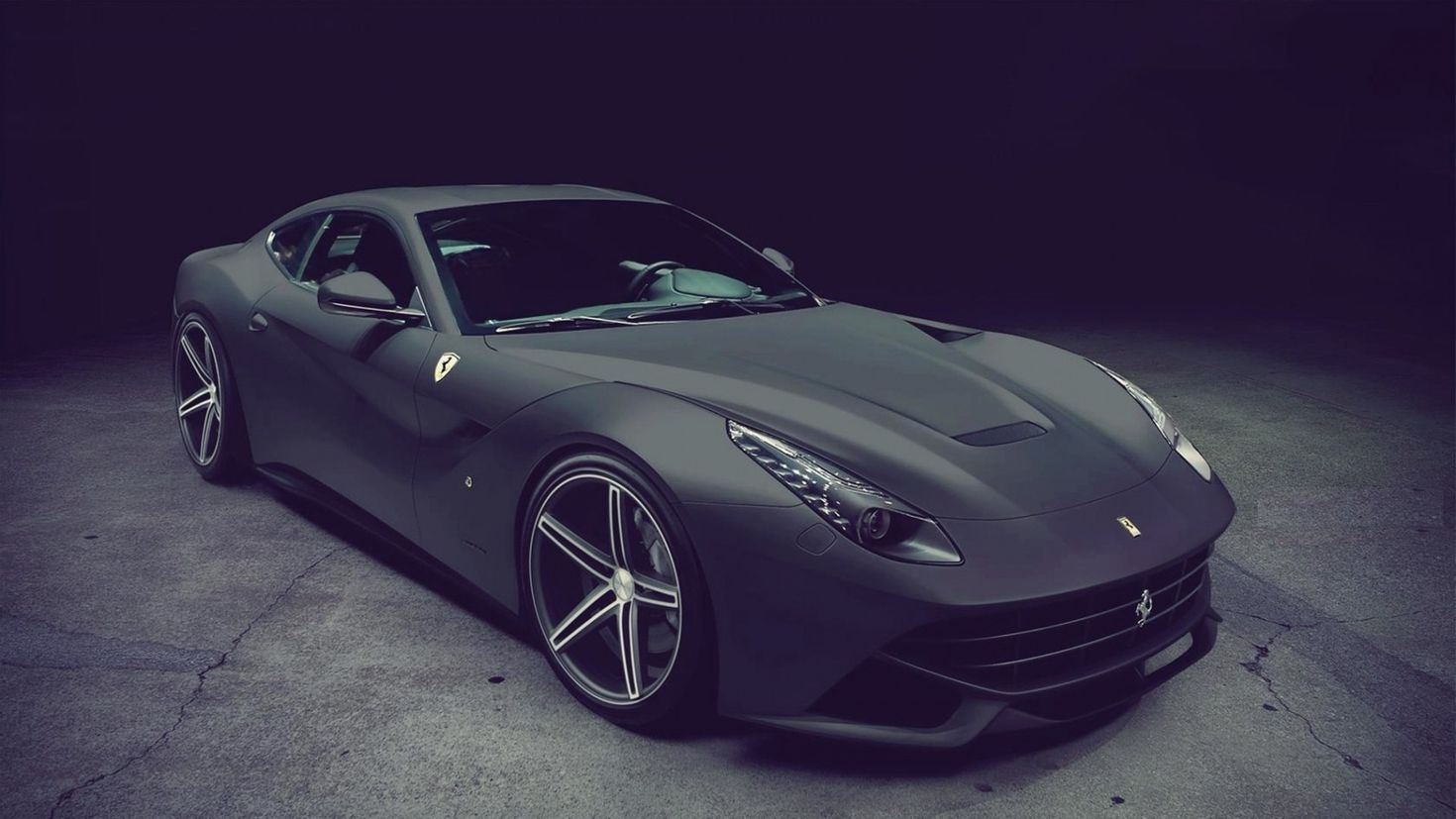 Ferrari f12 Berlinetta в черном цвете