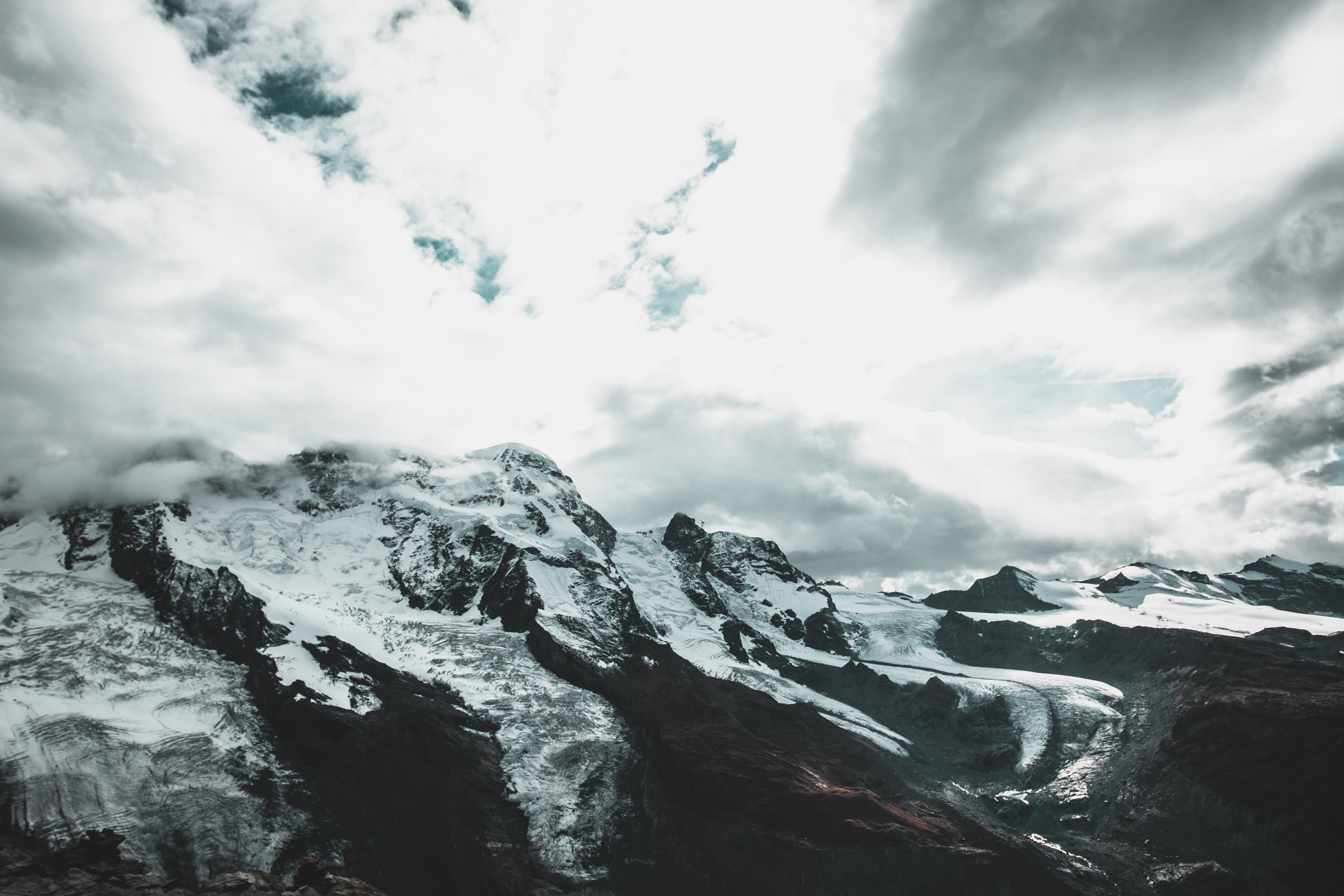 157213 Hintergrundbild herunterladen mountains, natur, oberteile, scheitelpunkt, schweiz, zermatt - Bildschirmschoner und Bilder kostenlos