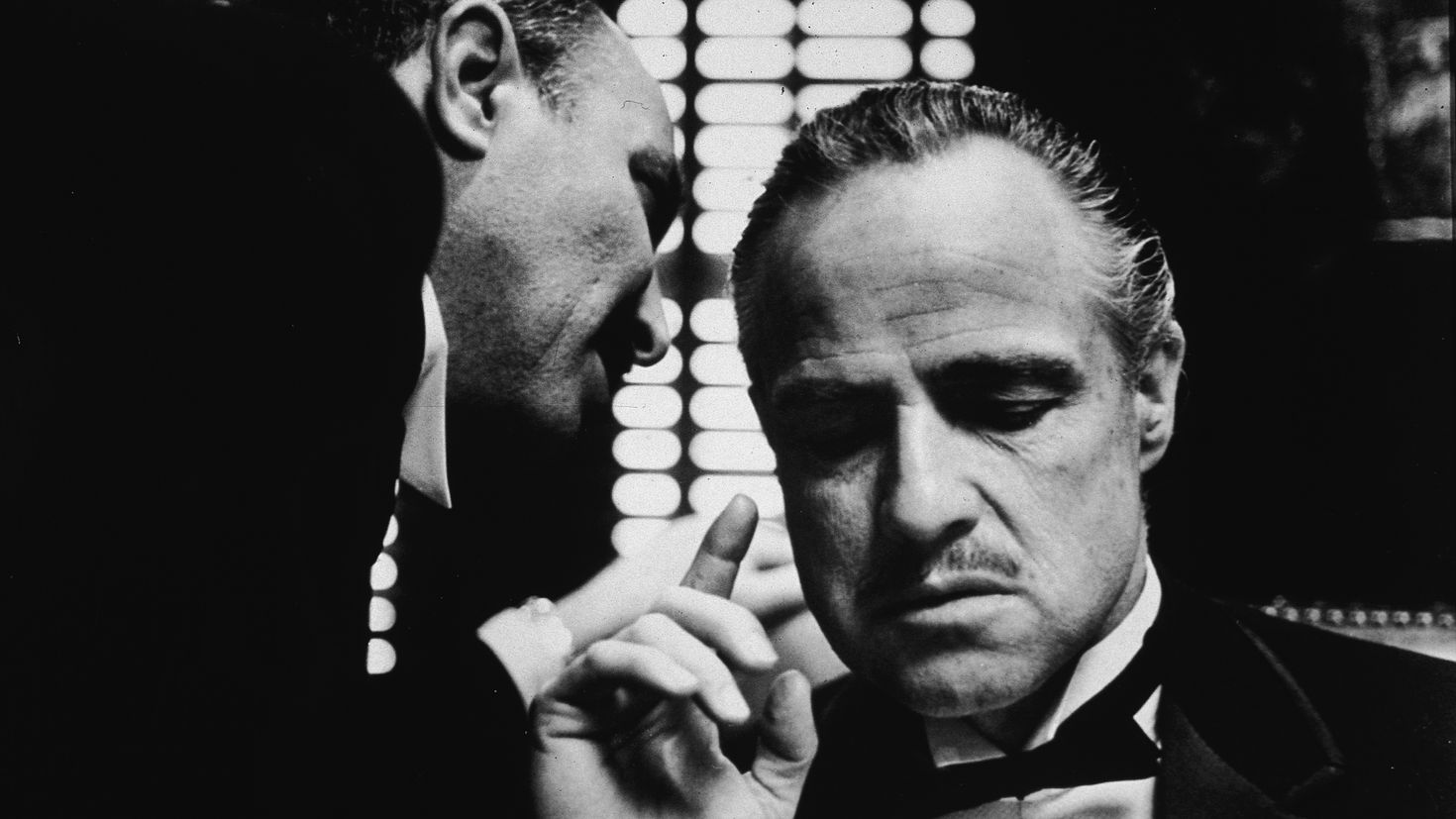 Как звали крестного отца мафии. Марлон Брандо крестный отец. Вито Корлеоне. Мафиози Дон Корлеоне.