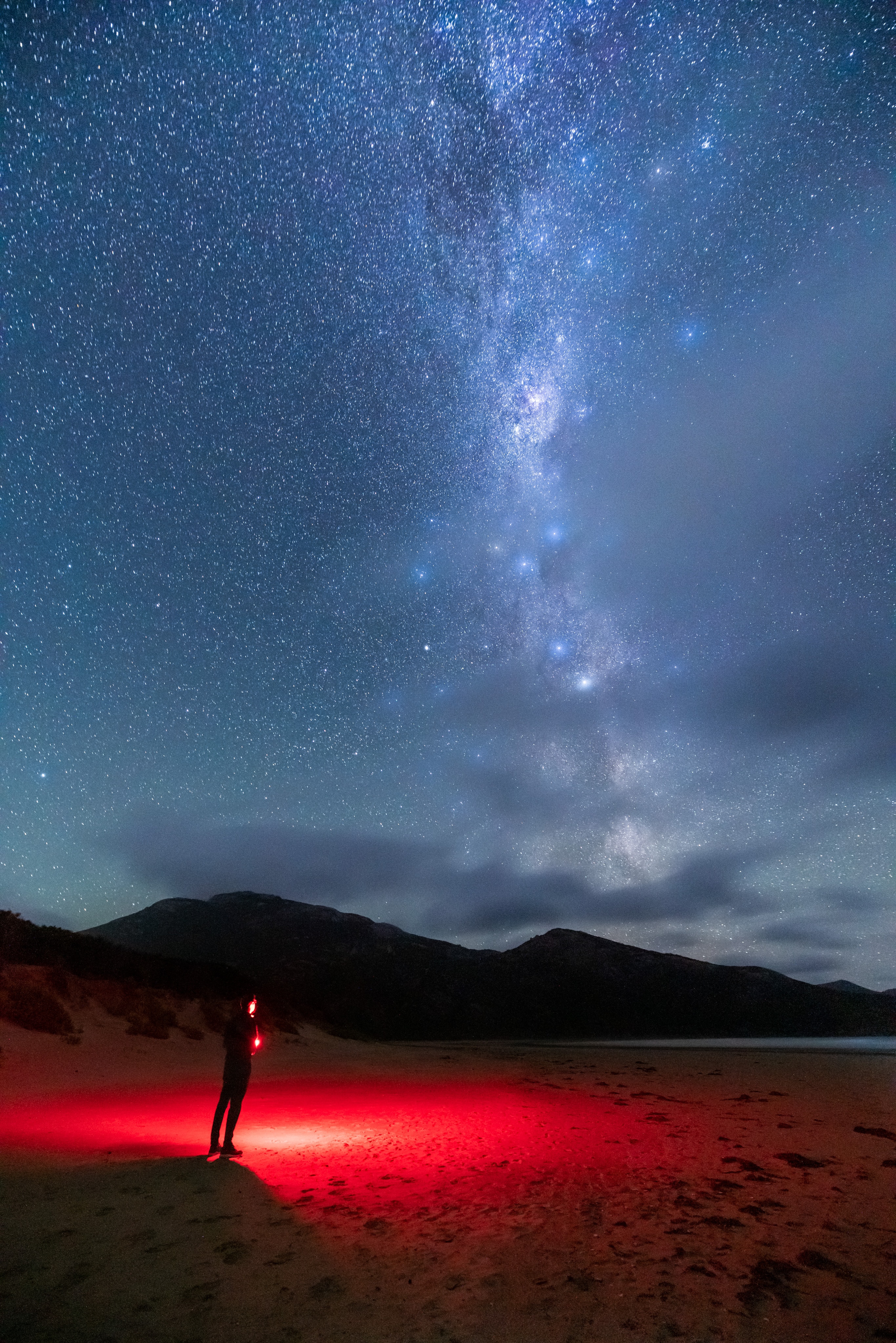Download mobile wallpaper Starry Sky, Silhouette, Shine, Light, Night, Nature, Beach for free.