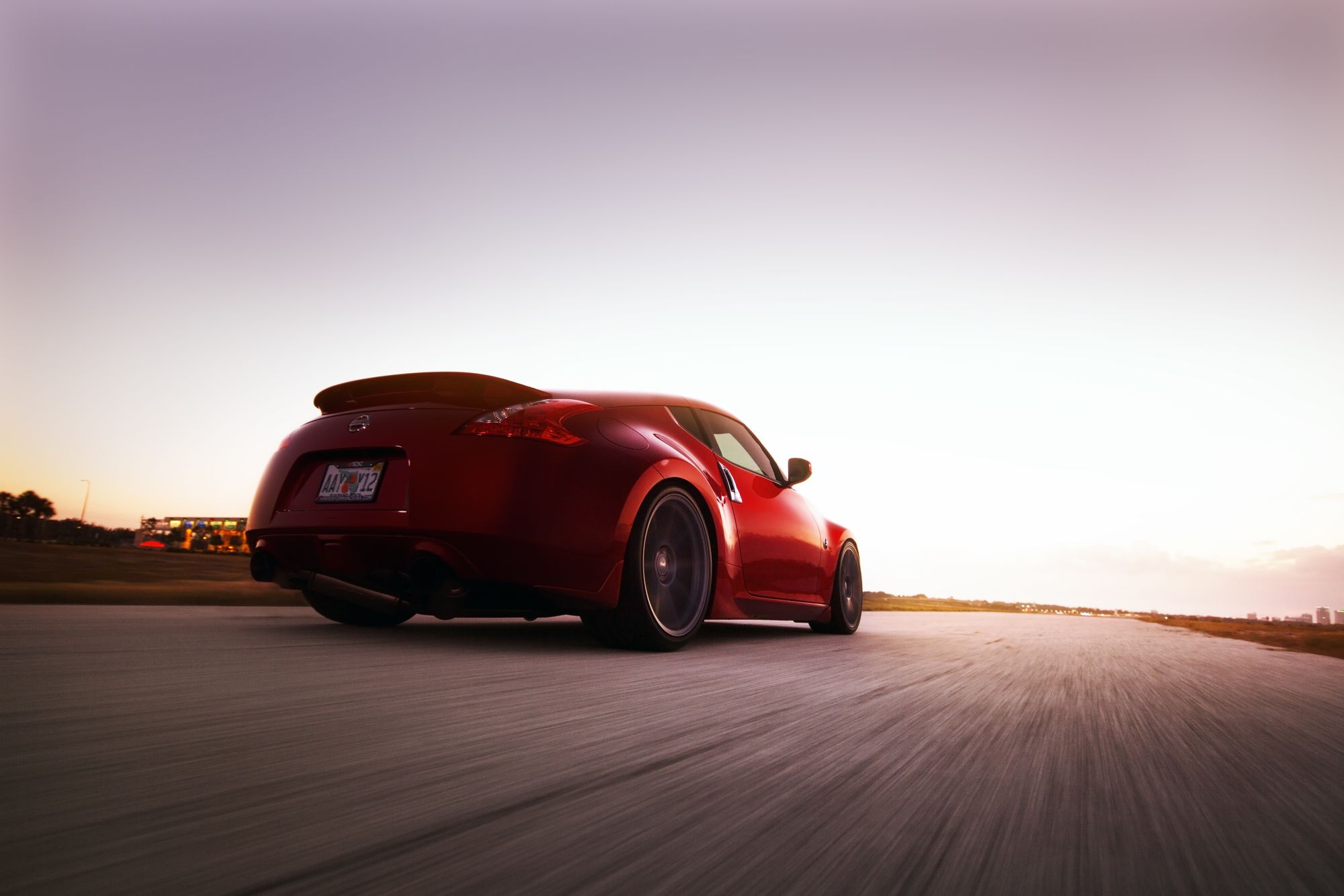 Спорткар Ниссан 370z