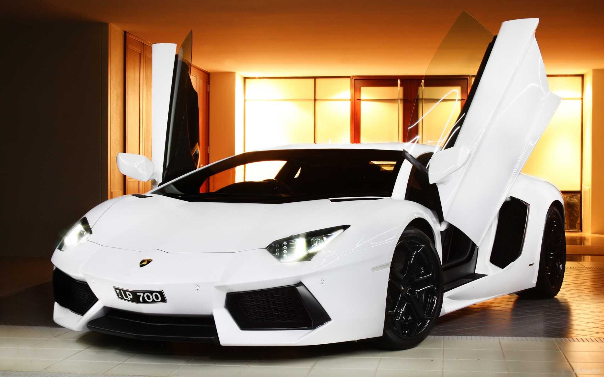 РћР±РѕРё Lamborghini Aventador White