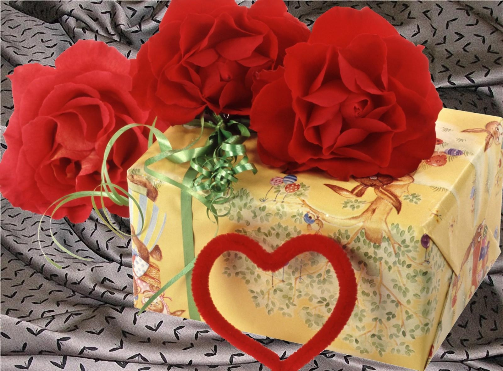Скачать картинку День Святого Валентина, Гвоздики, Подарок, Праздники, Сердце в телефон бесплатно.