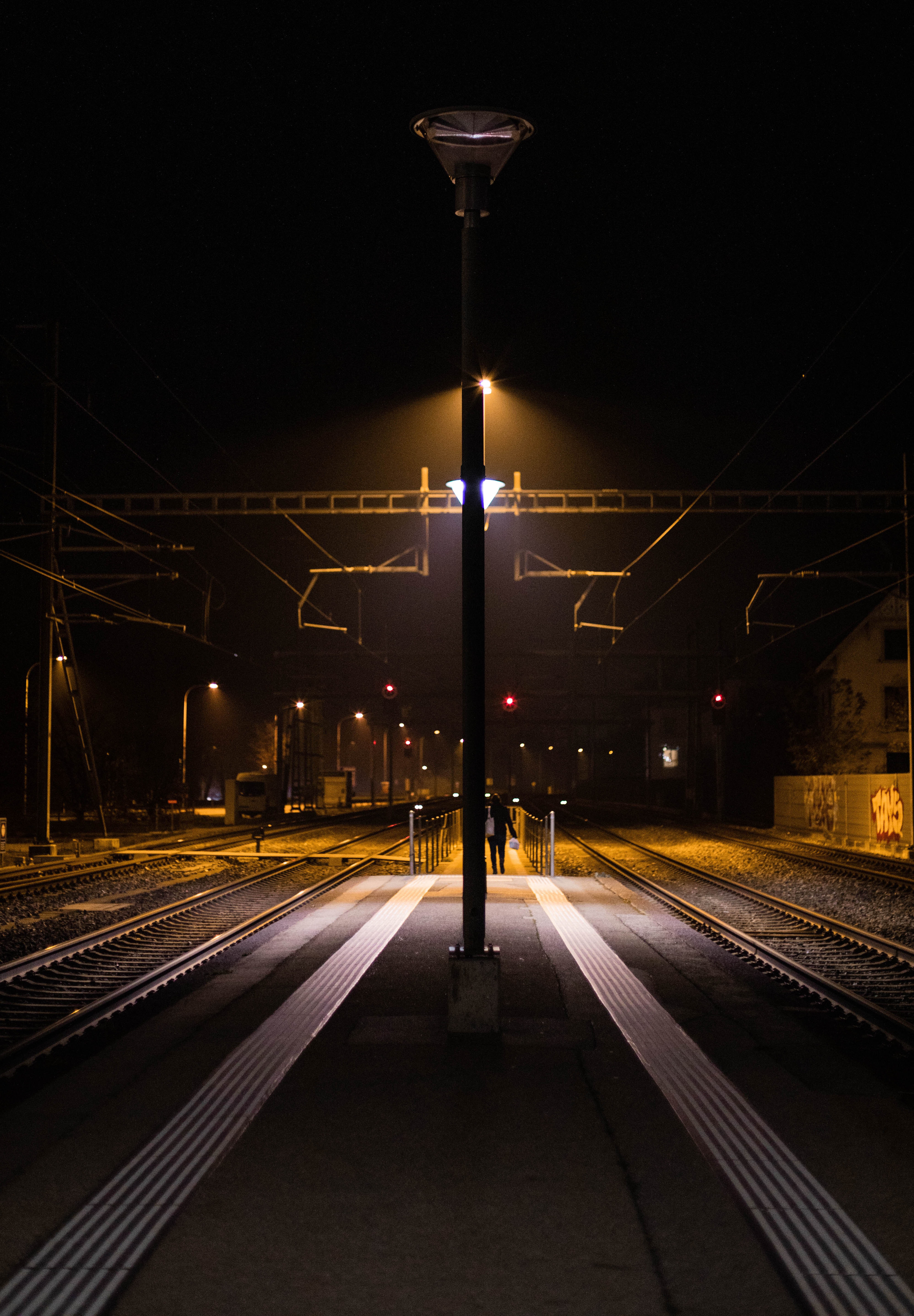 dark, night, shine, light, lamp, lantern, pillar, post, railway, station 32K