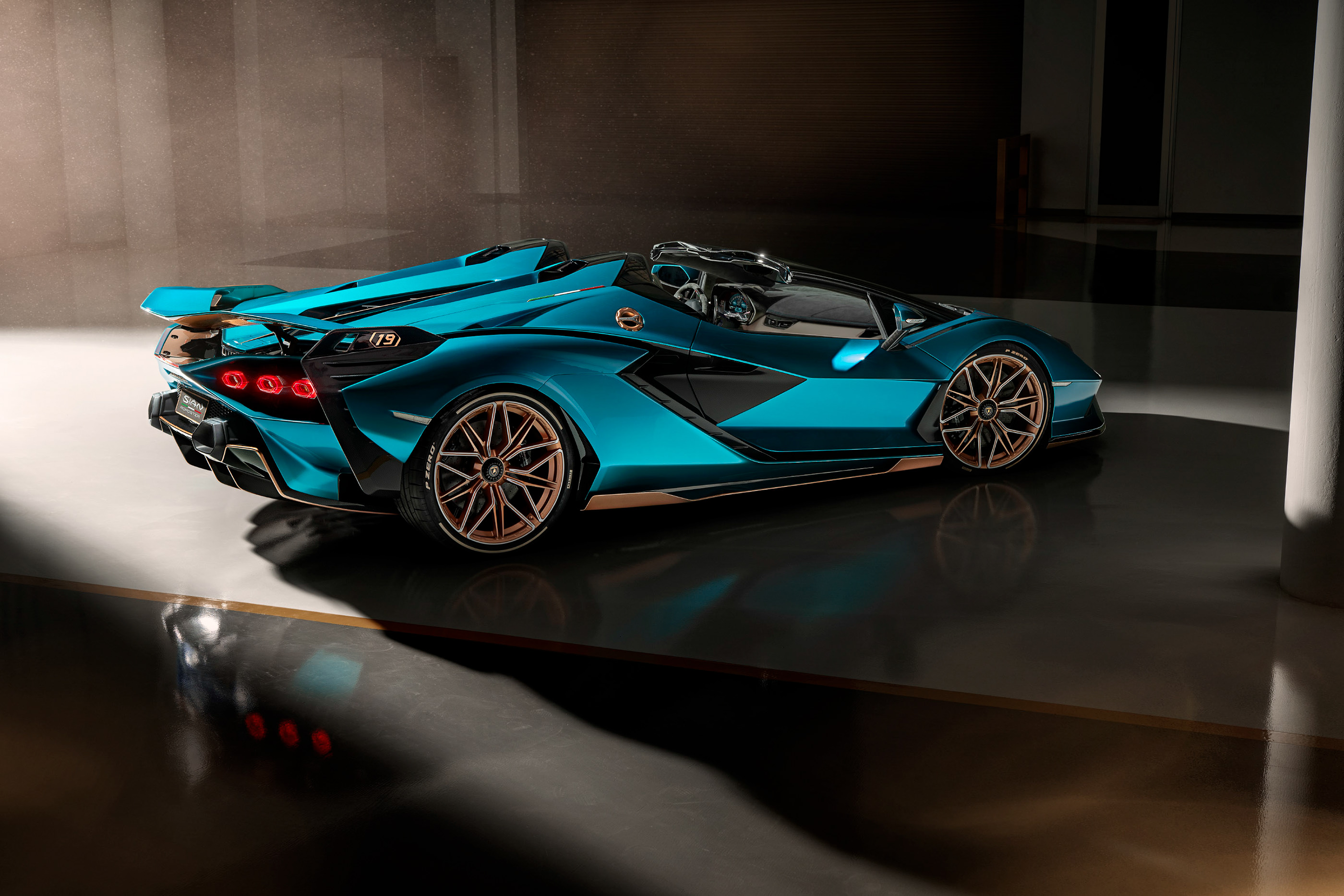 2020 Lamborghini Sian FKP 37