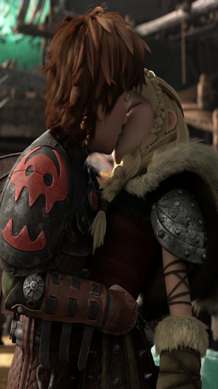 how to train your dragon hiccup and toothless hug